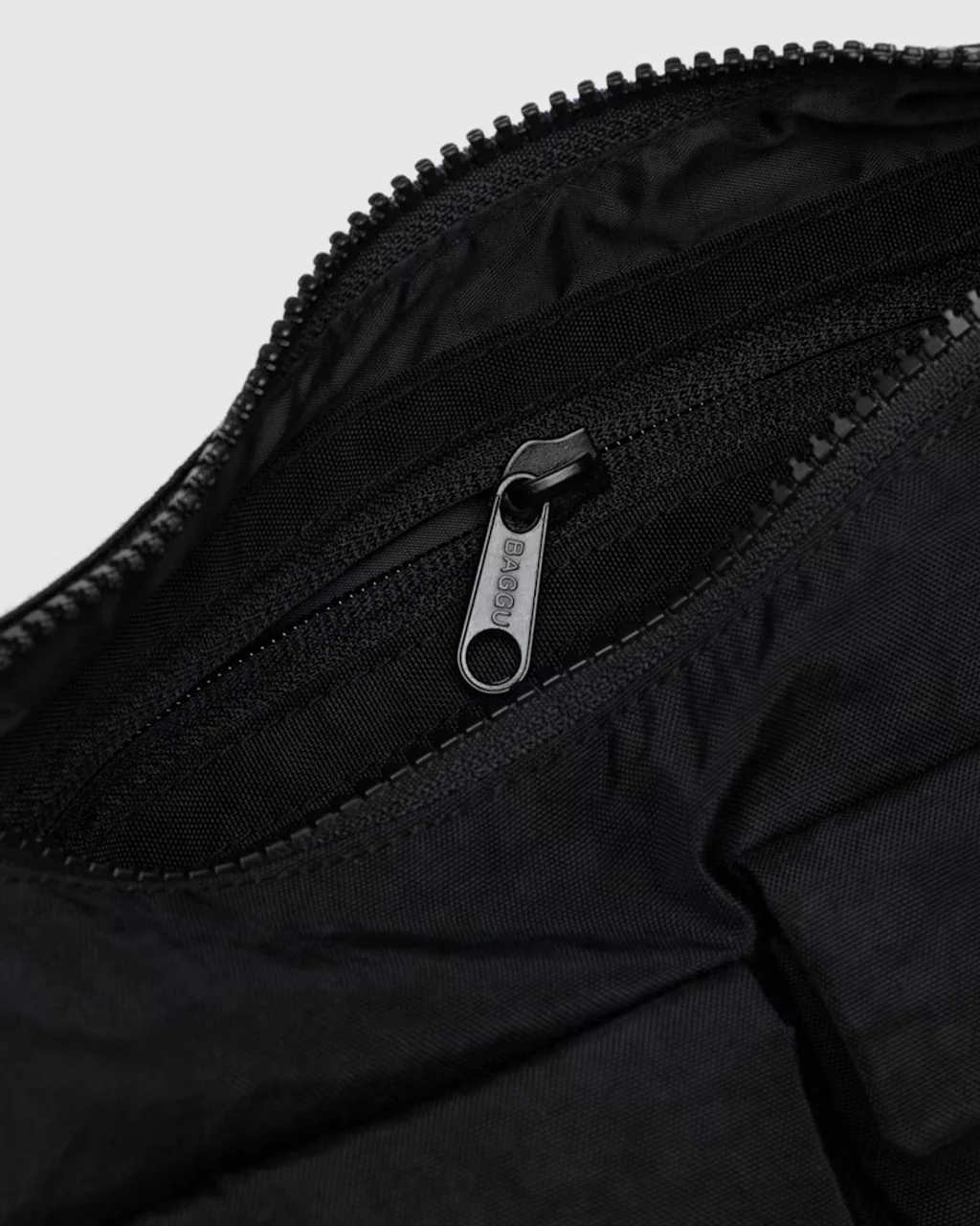 Baggu Cargo Shoulder Bag - Image 6