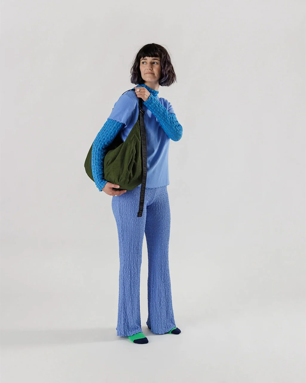 Baggu Large Nylon Crescent Bag - Image 4