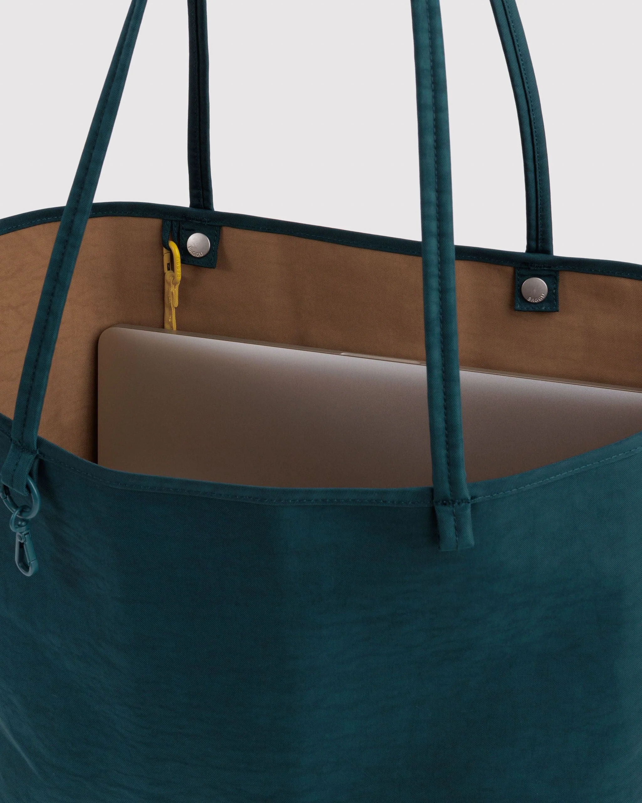 Baggu Large Nylon Reversible Tote - Image 10