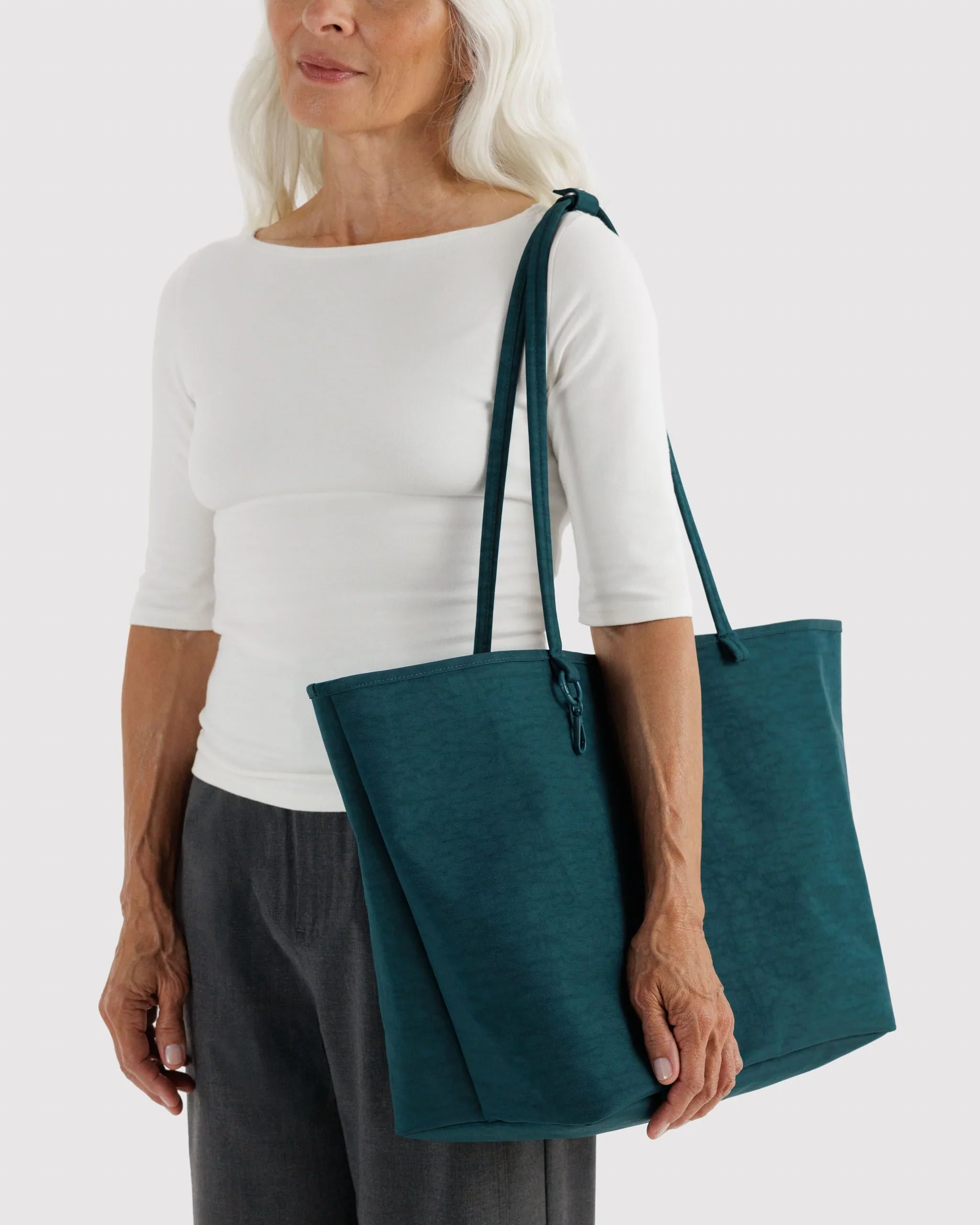 Baggu Large Nylon Reversible Tote - Image 8