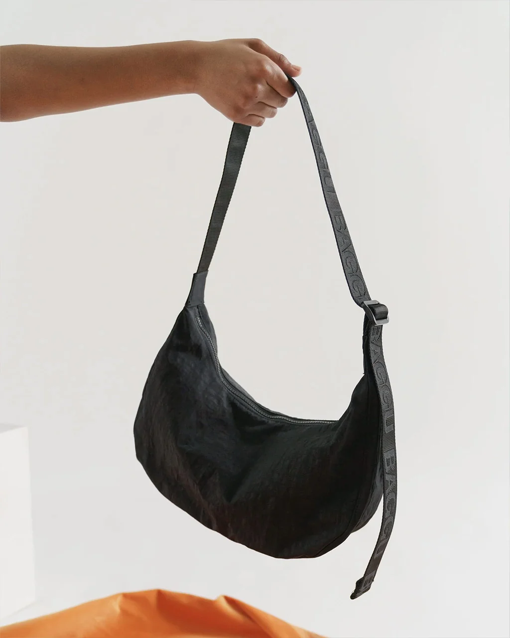 Baggu Medium Nylon Crescent Bag - Image 5