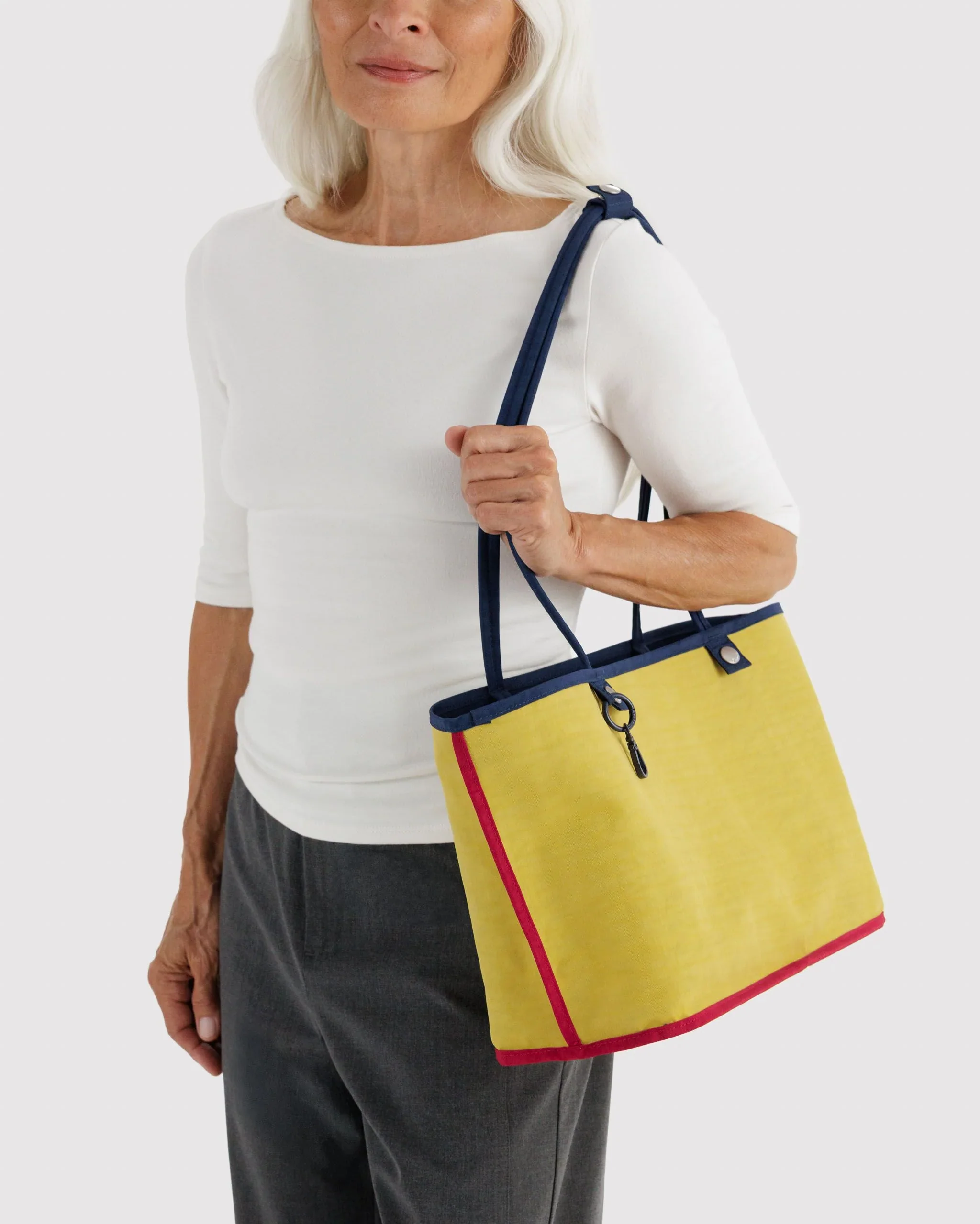 Baggu Medium Nylon Reversible Tote - Image 12