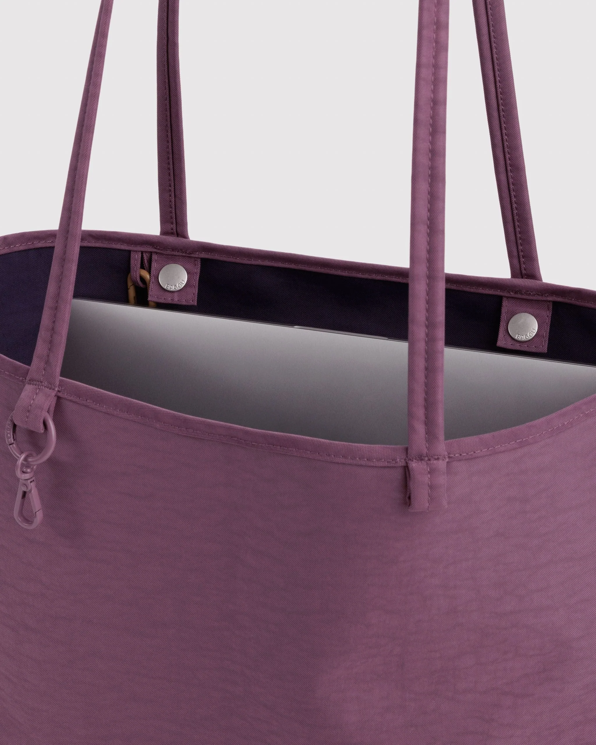 Baggu Medium Nylon Reversible Tote - Image 20