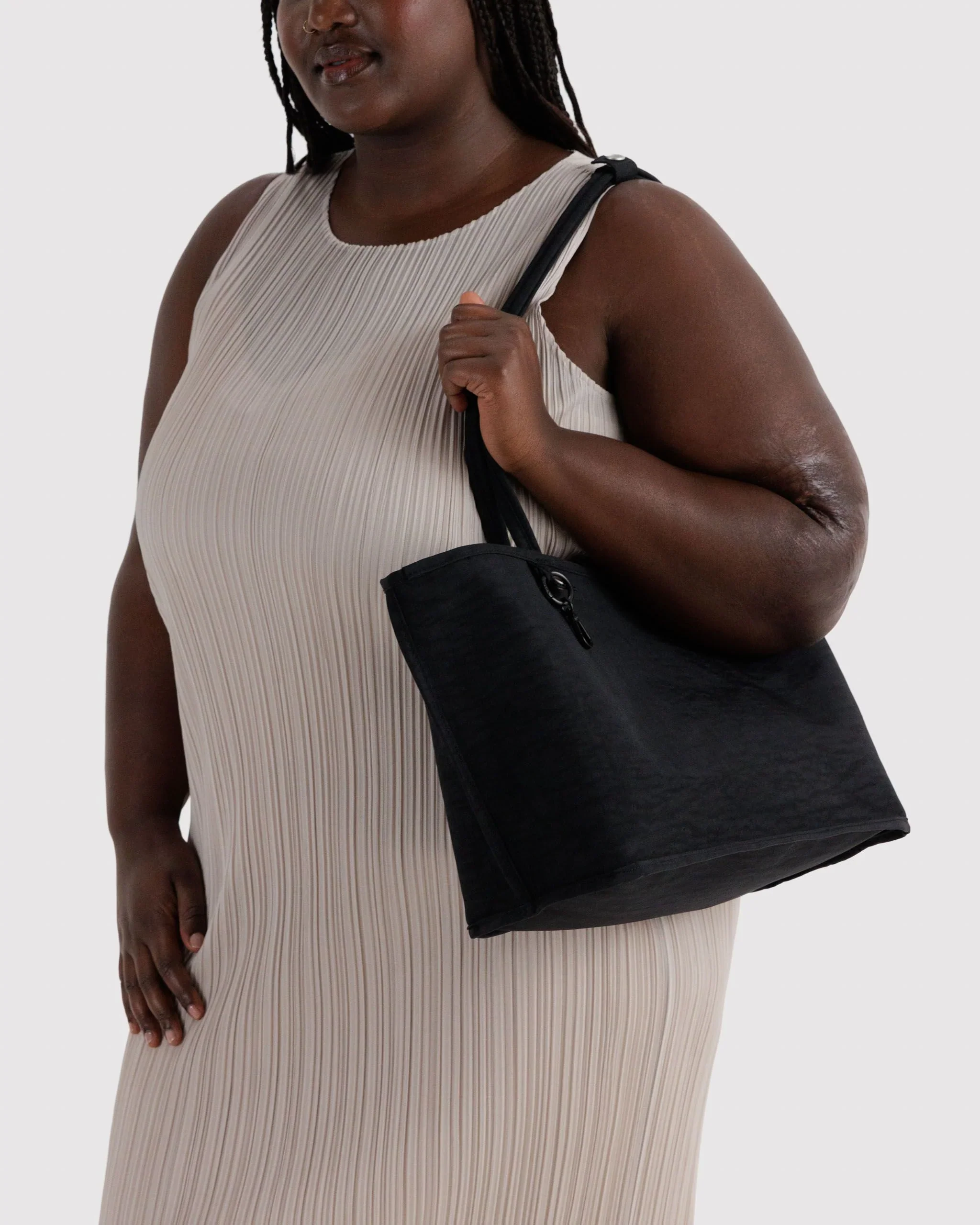 Baggu Medium Nylon Reversible Tote - Image 7