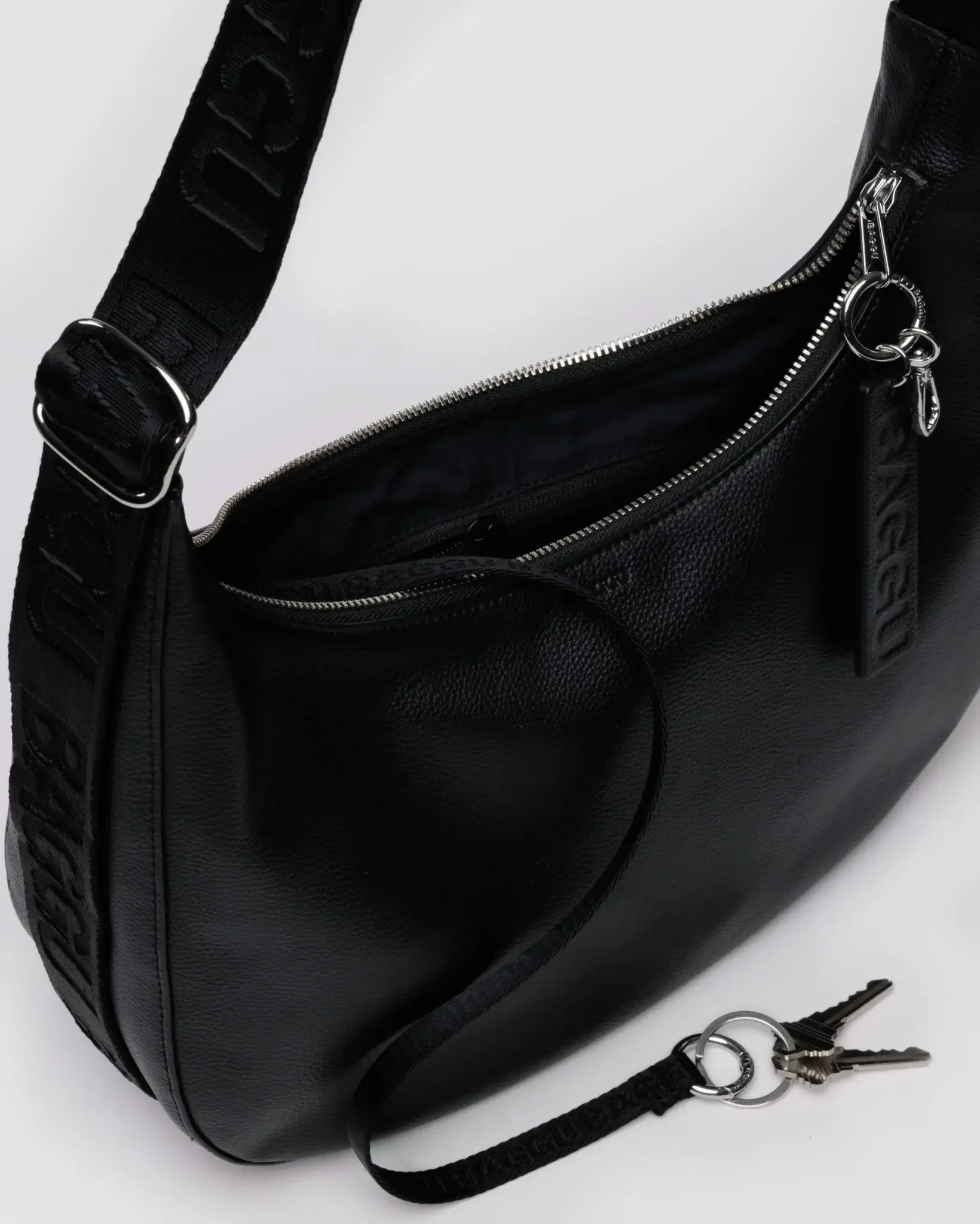 Baggu Medium Recycled Leather Crescent Bag - Image 4