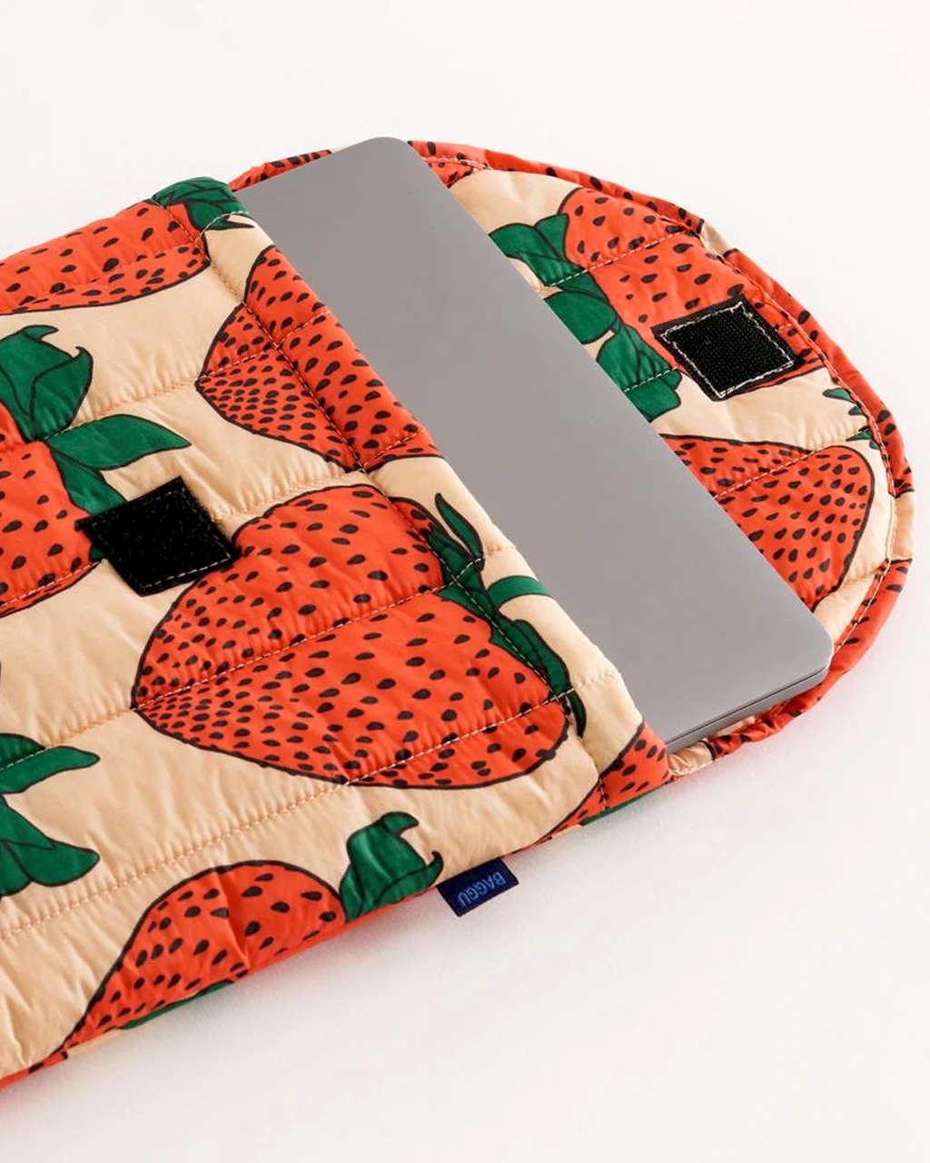Baggu Puffy Laptop Sleeve 16in - Image 10