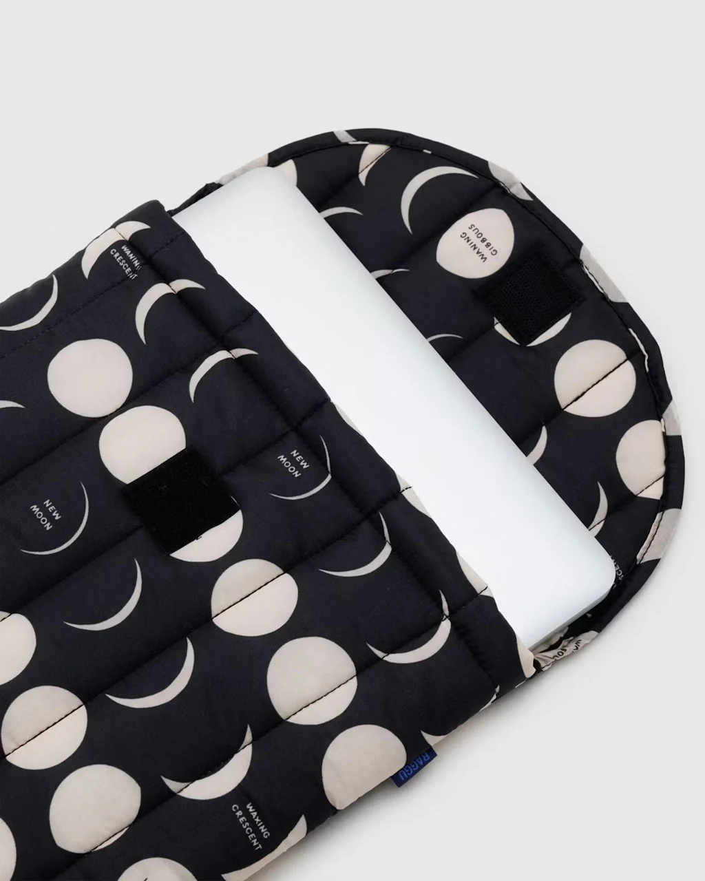 Baggu Puffy Laptop Sleeve 16in - Image 12