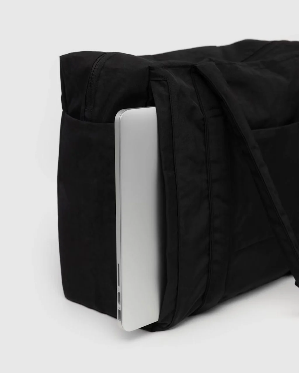 Baggu Small Cloud Carry On - Image 4