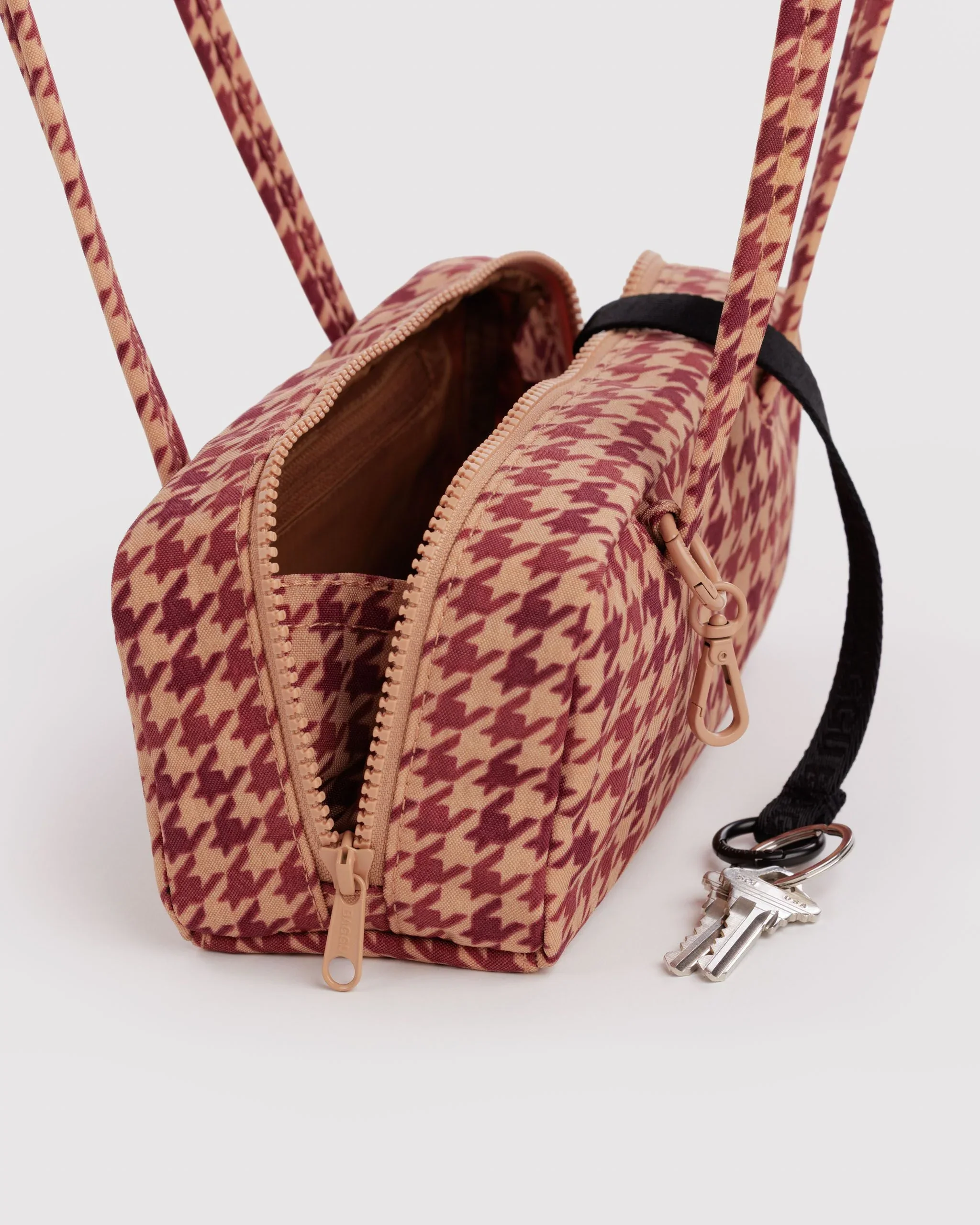 Baggu Small Nylon Bowler Bag - Image 11