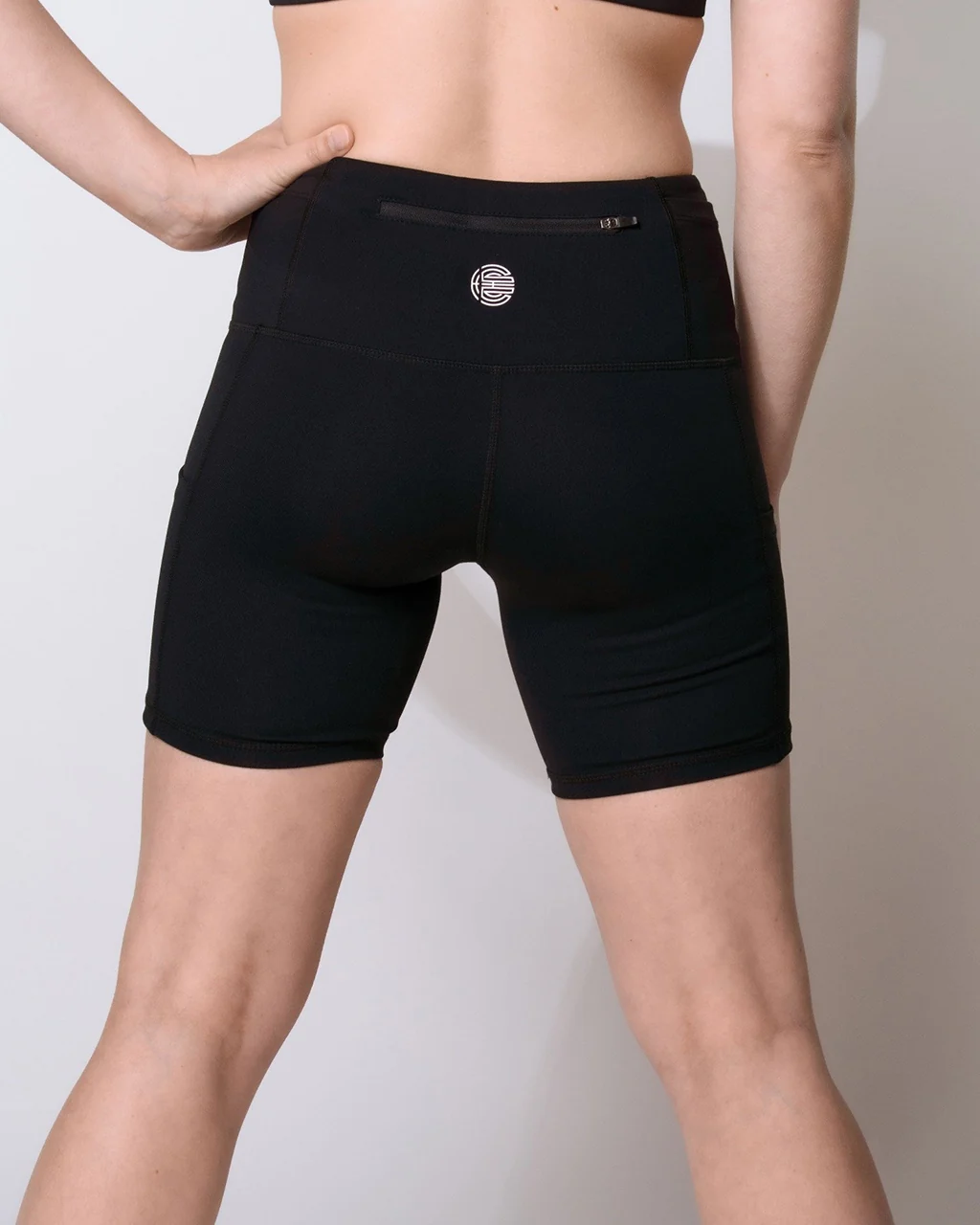 CONSTANTIA 50 Mile Shorts - Women - Image 4