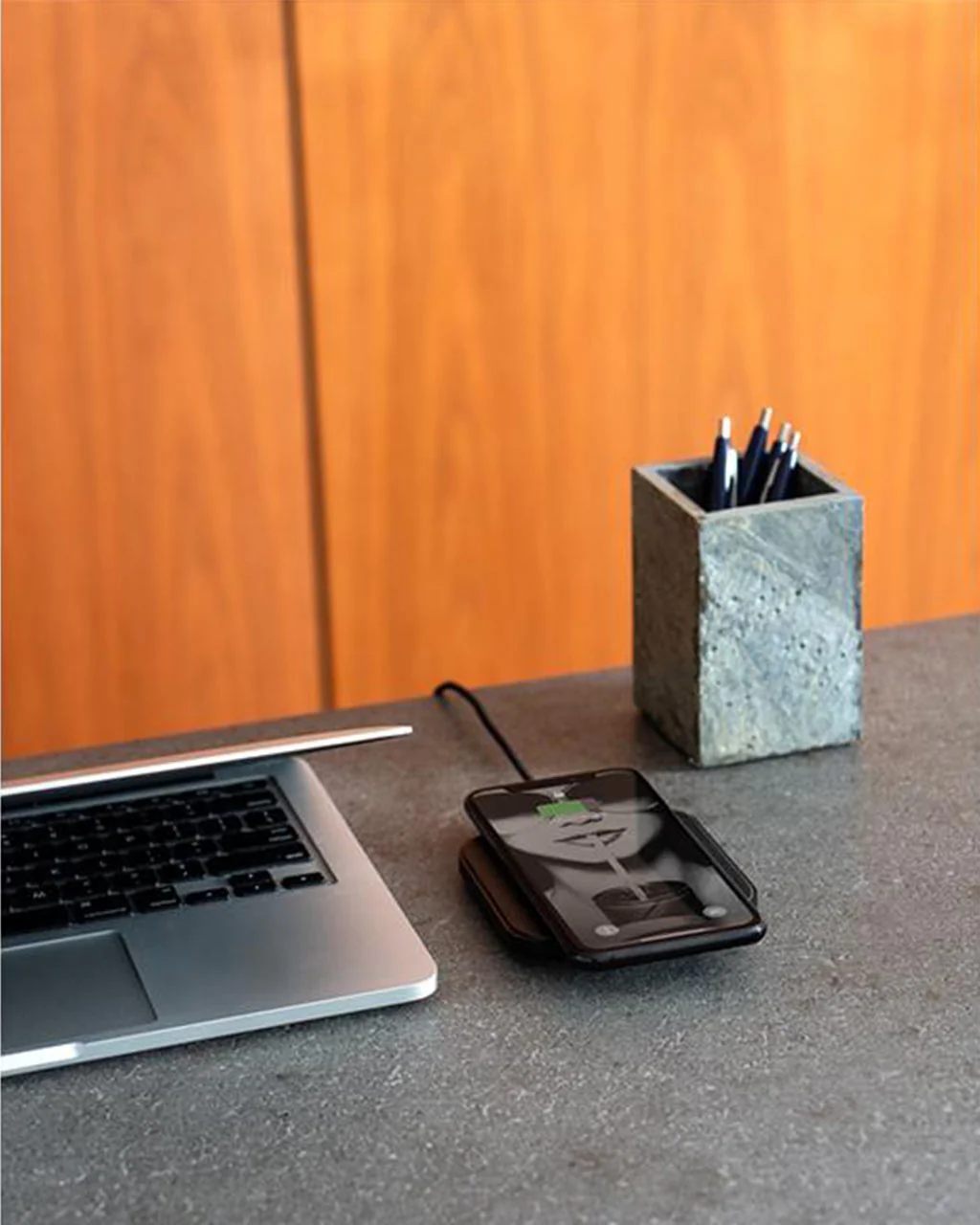 Courant Catch:1 Wireless Charger - Image 4