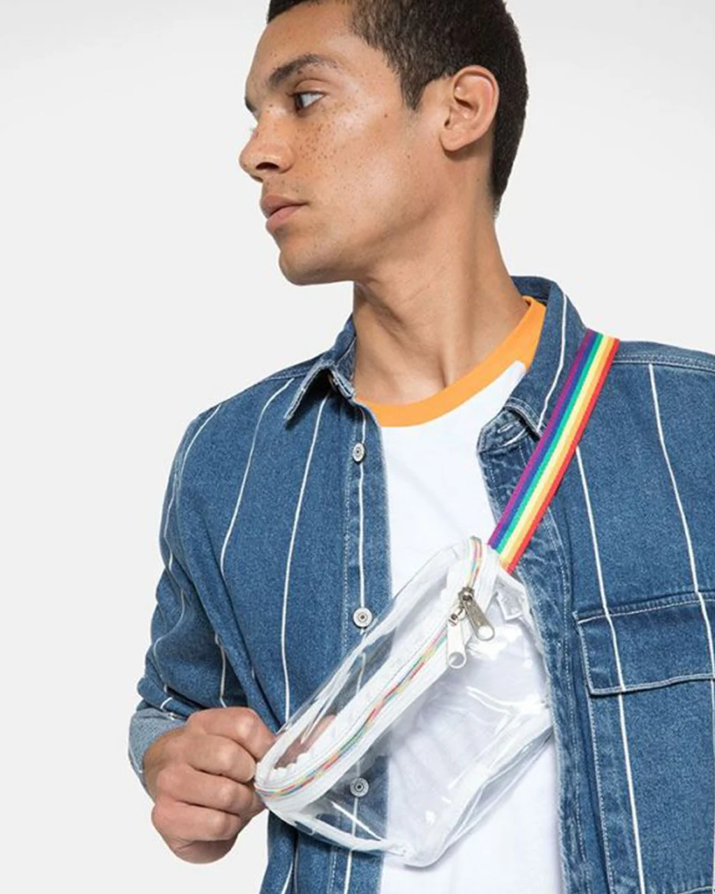 Eastpak Springer Bag Crossbody Rainbow Glass - Image 3