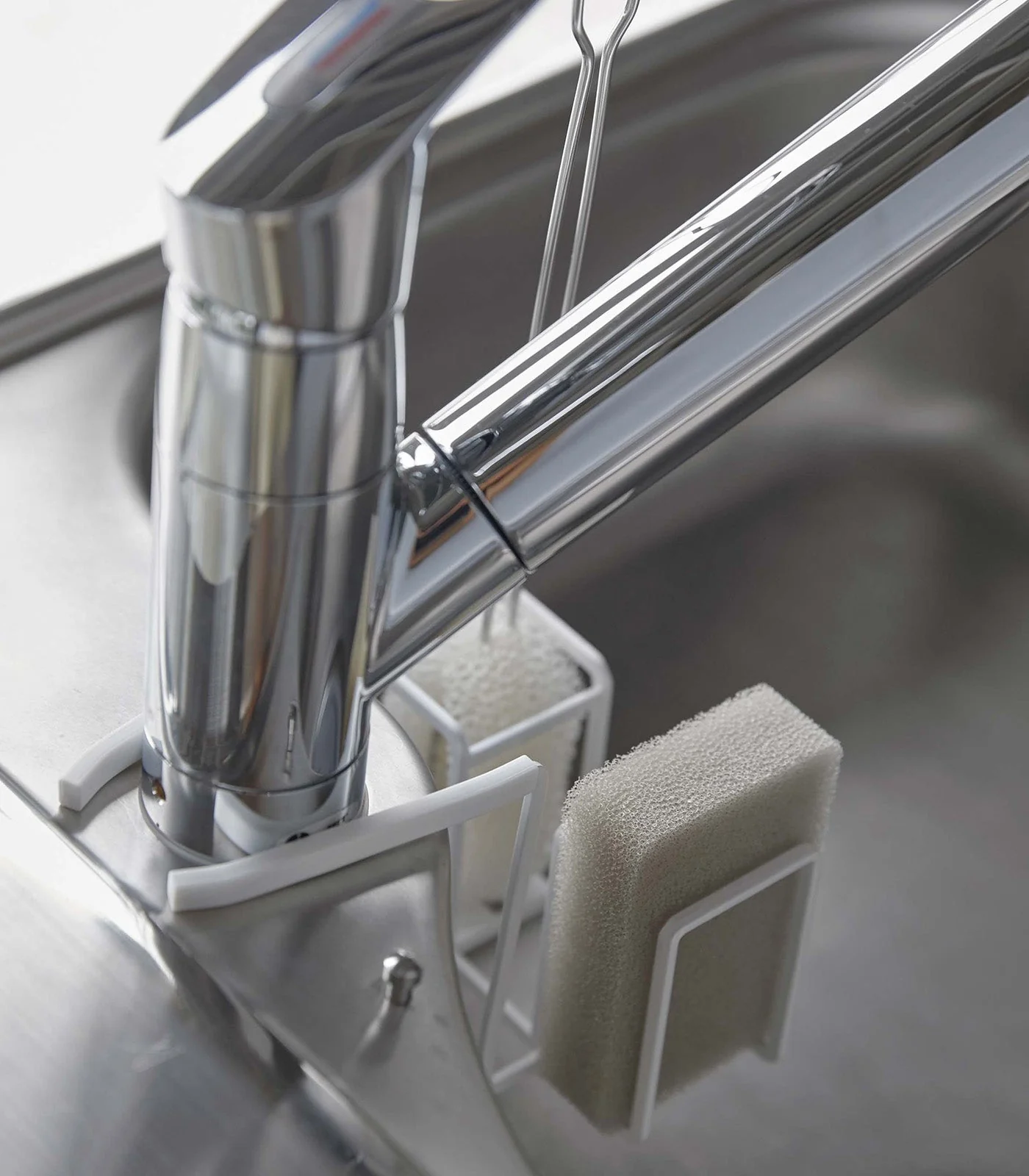 Yamazaki Home Faucet-Hanging Sponge and Brush Holder - Image 6