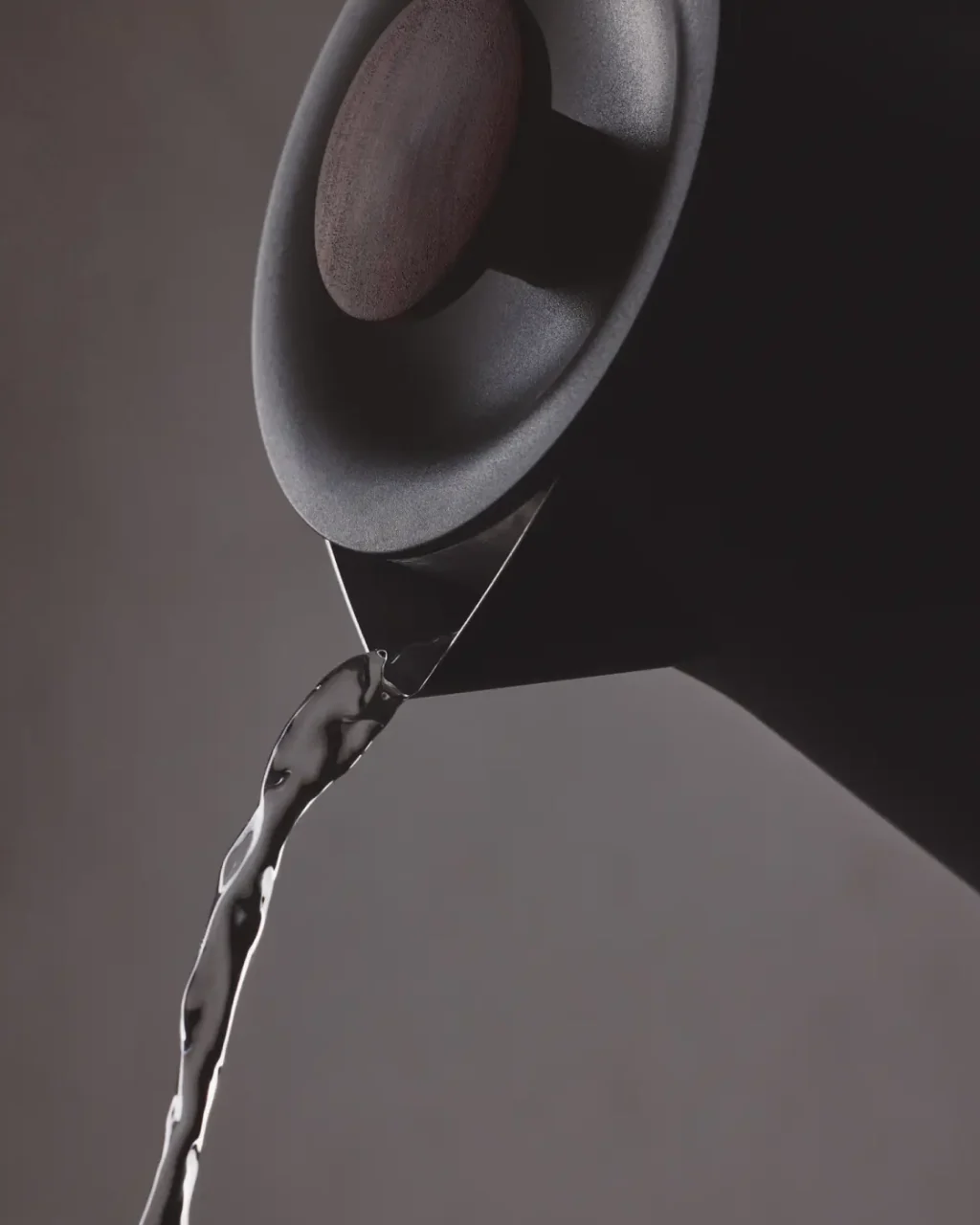 Fellow Corvo EKG Pro Studio Edition Electric Kettle - Image 3