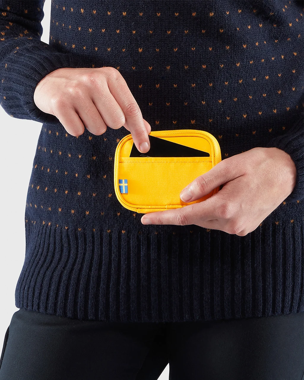 Fjallraven Kanken Card Wallet - Image 2