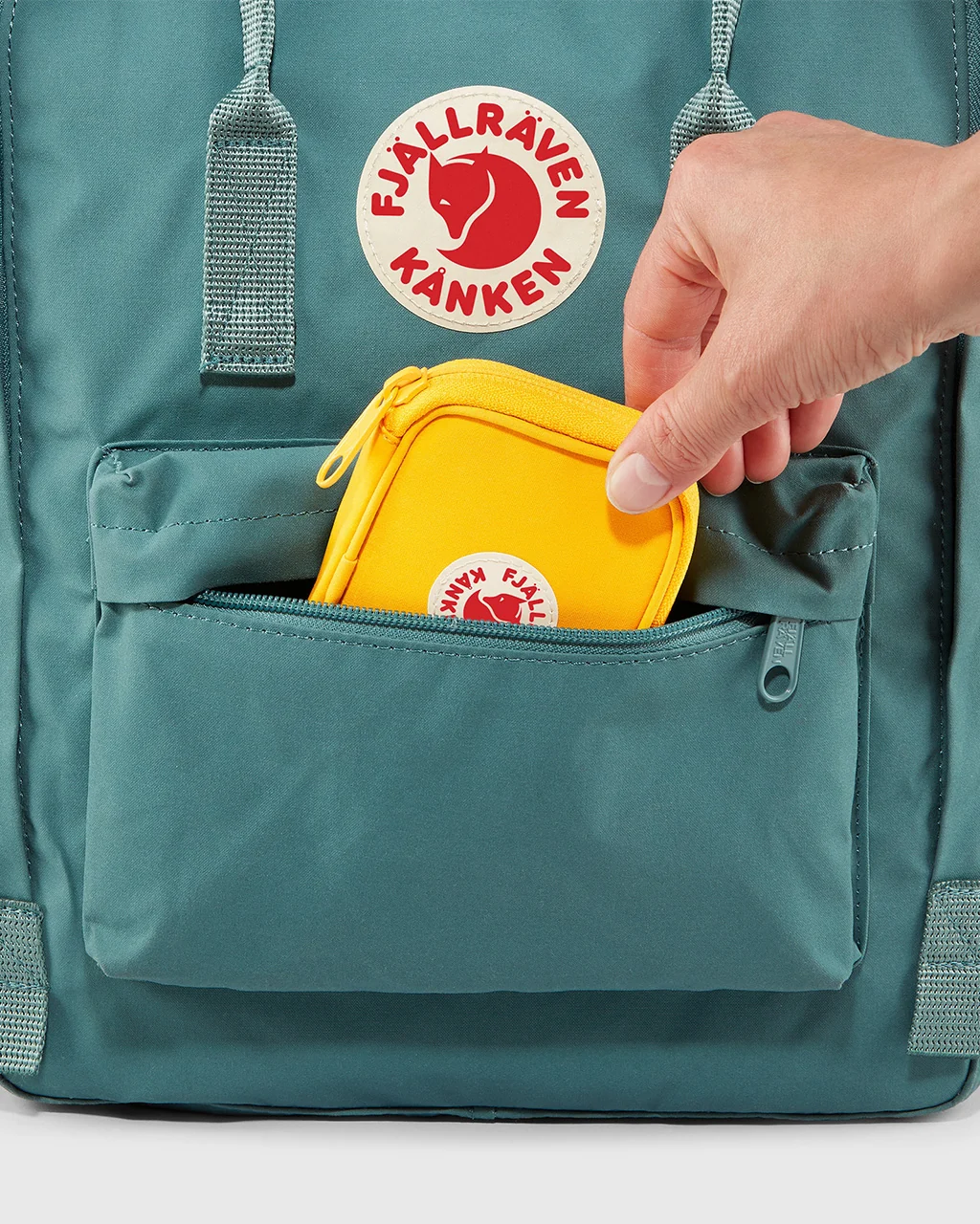 Fjallraven Kanken Card Wallet - Image 5
