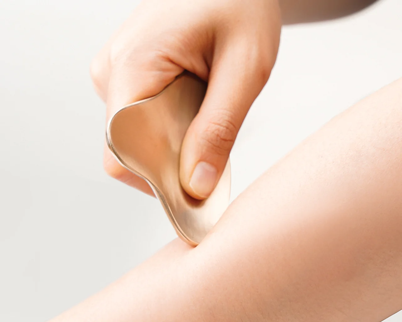 GeoChang Yugi Antibacterial Rose Gua Sha - Image 4