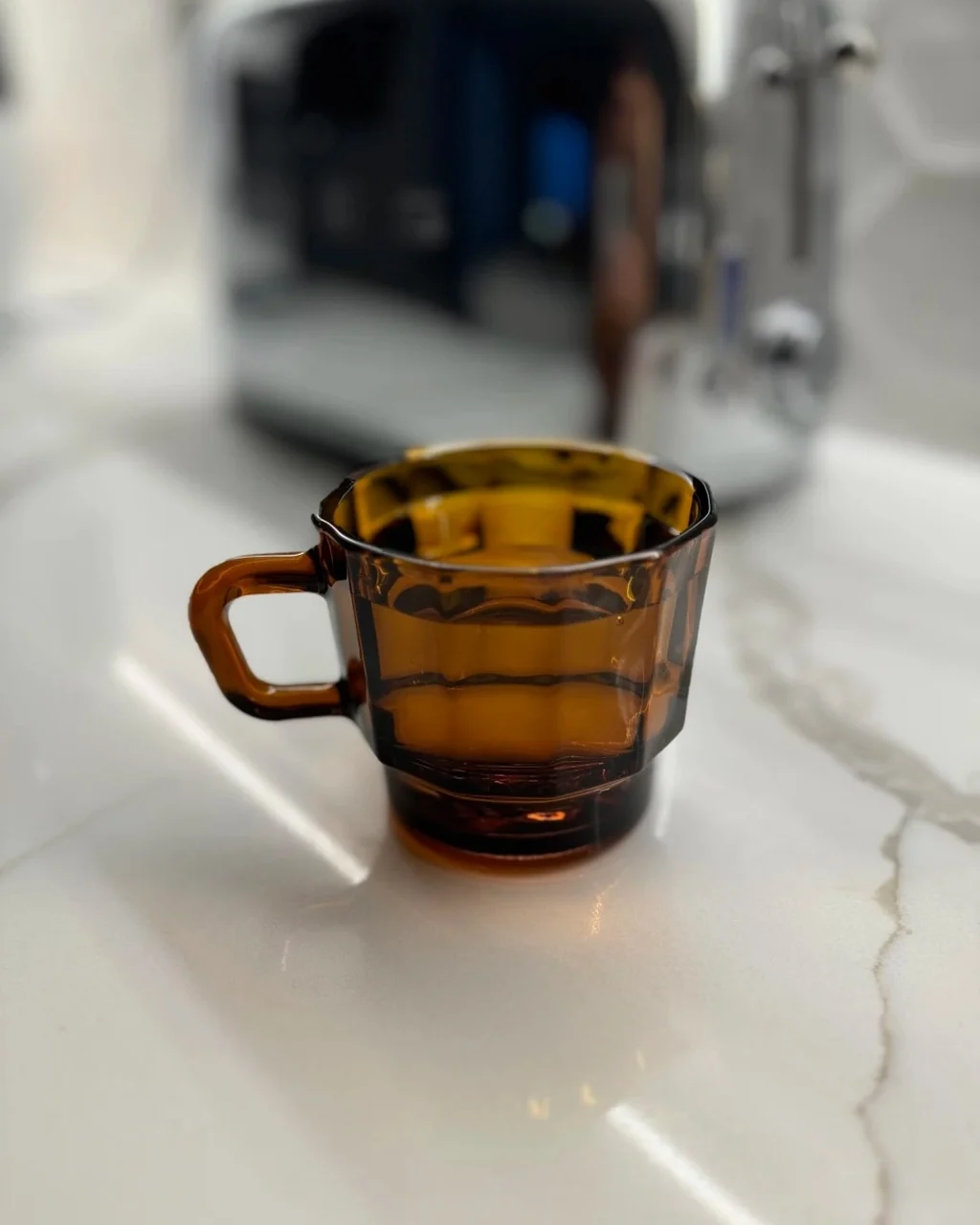 HMM W Glass - Image 10