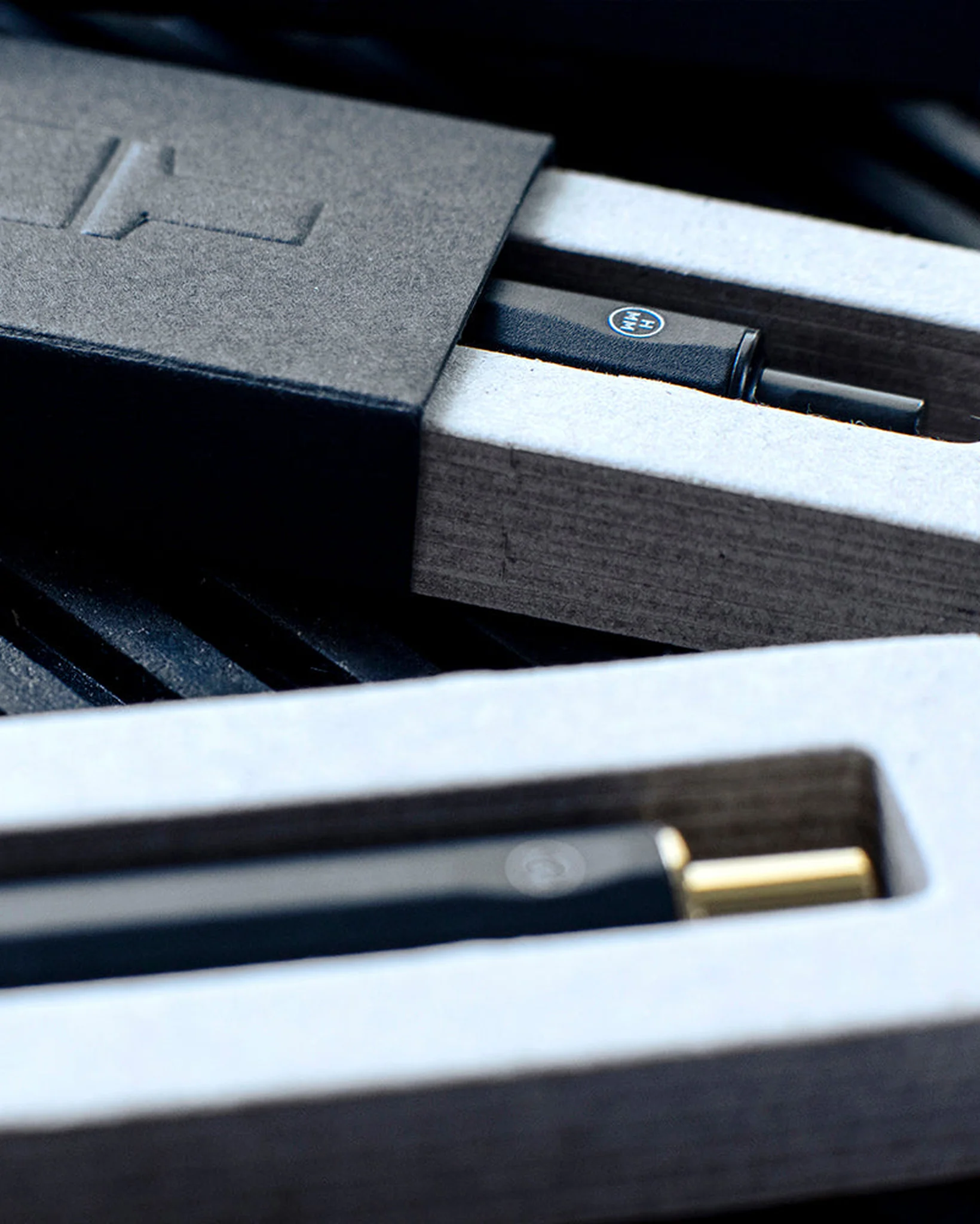 HMM Weighted and Balanced Pencil - Image 8