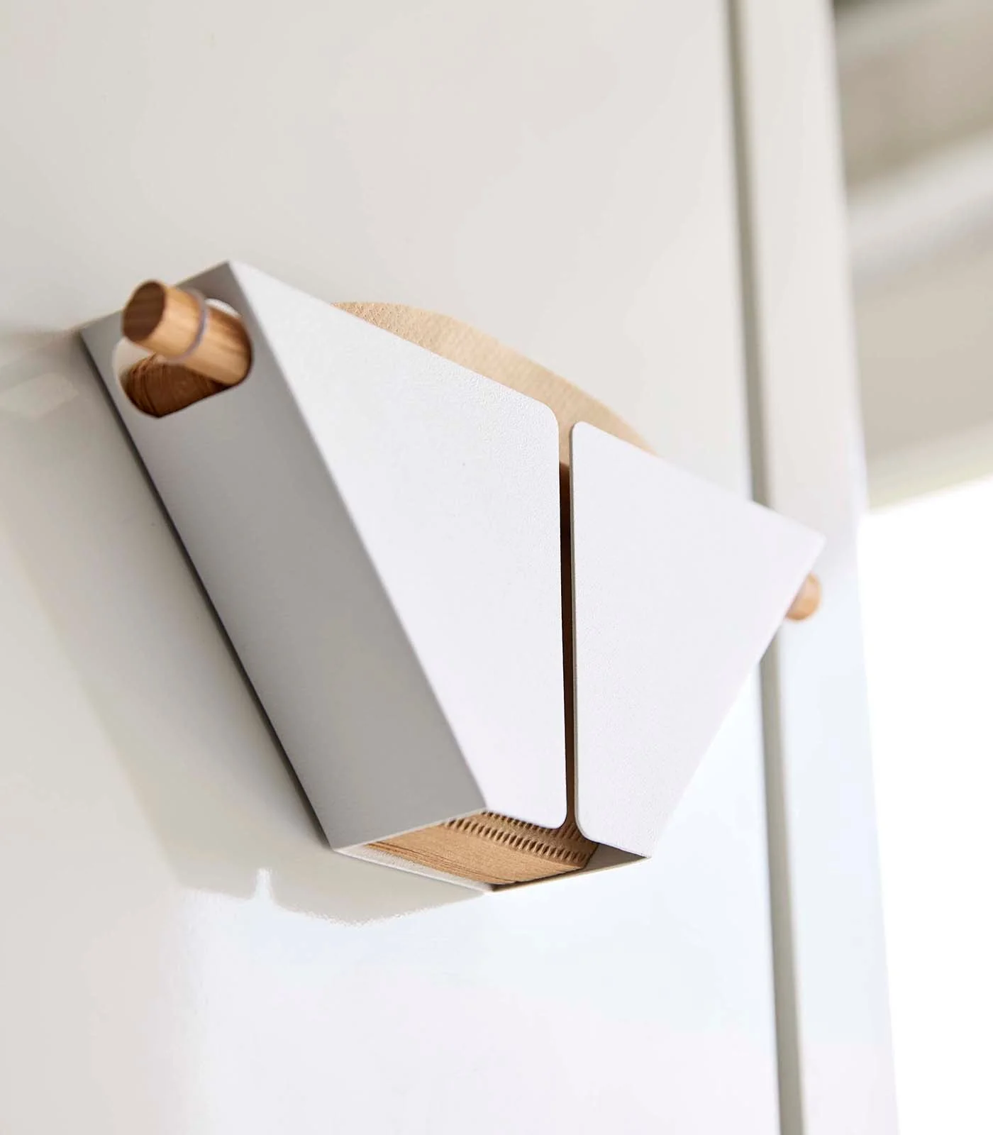 Yamazaki Home Magnetic Coffee Filter Case - Image 6
