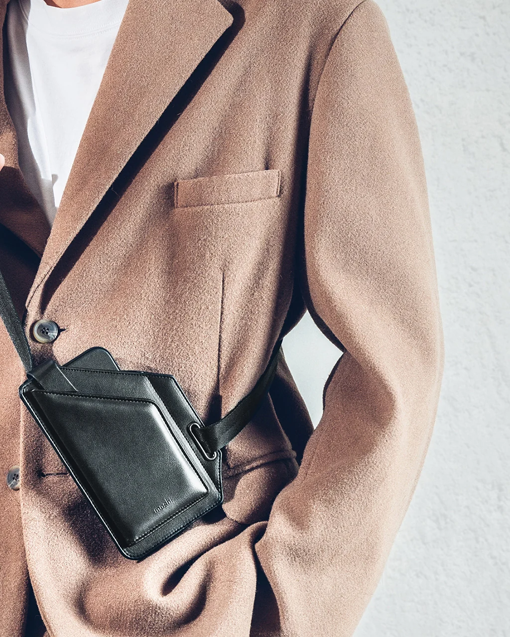 Moshi Crossbody Phone Holster - Image 4