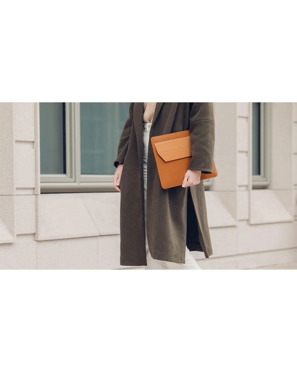 Moshi Muse 13" 3-in-1 Slim Laptop Sleeve and Stand - Image 6