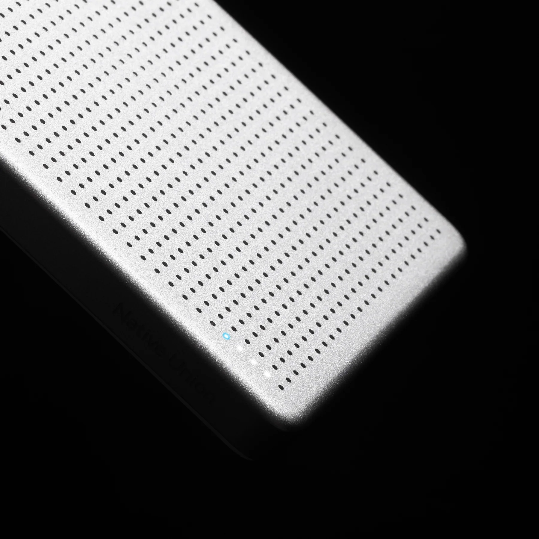 NATIVE UNION ACTIVE POWER BANK 5000mAh - Image 17