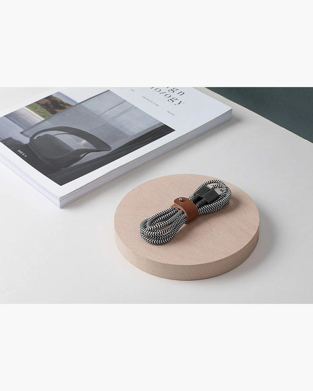 Native Union Belt Cable 4ft (USB-C to Lightning) - Image 9