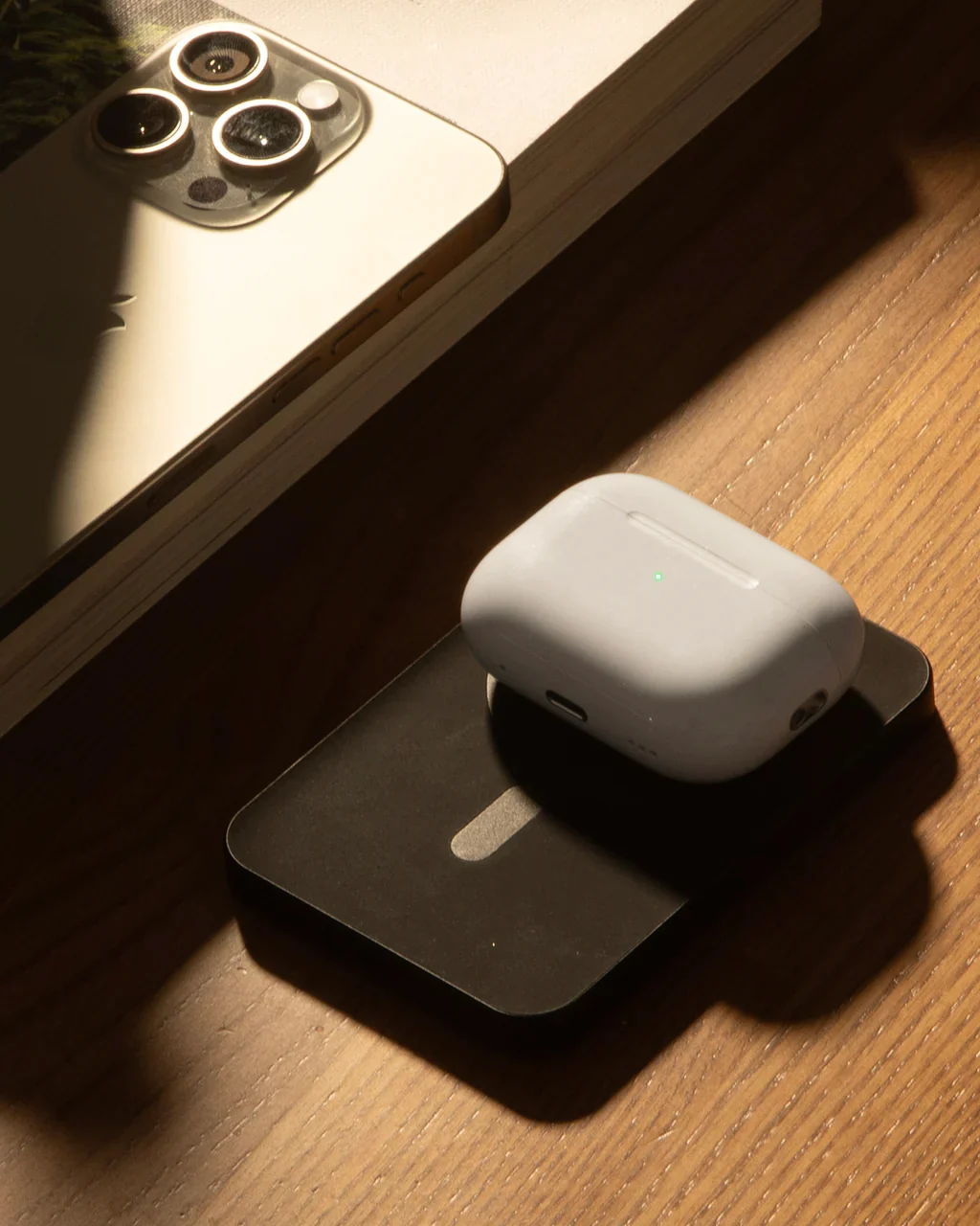 Native Union (Re)Classic Power Bank Magnetic - Image 5