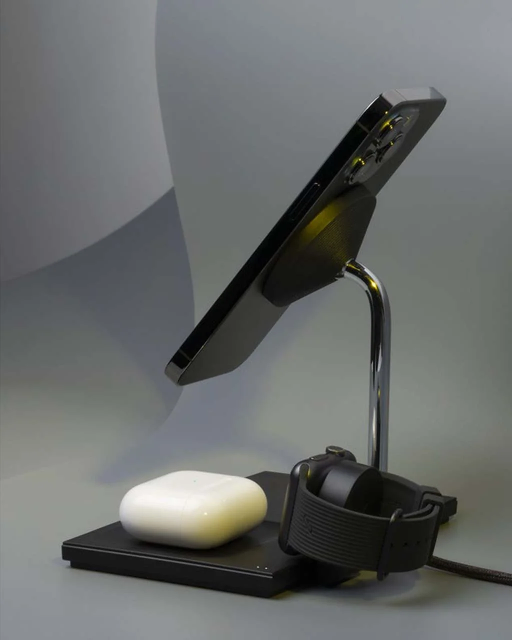 Native Union Snap 3-in-1 Wireless Charger - Image 9