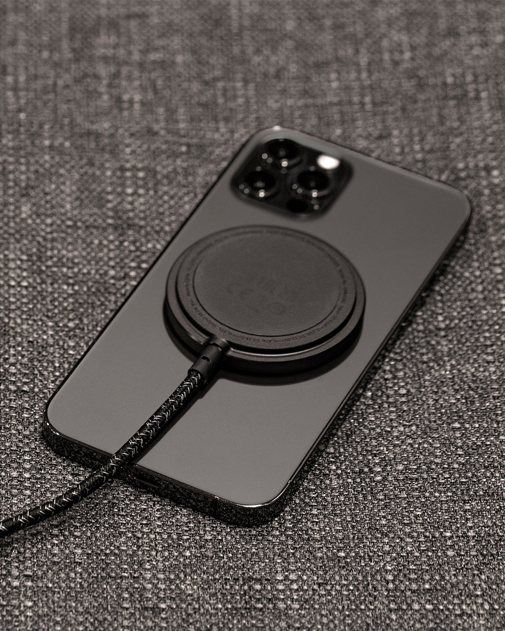Native Union Snap Magnetic Wireless Charger - Cosmos - Image 7