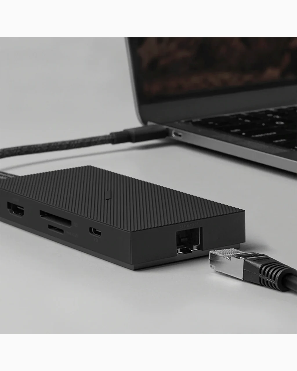 Native Union Type-C Smart Hub – 7-in-1 Adapter - Image 10