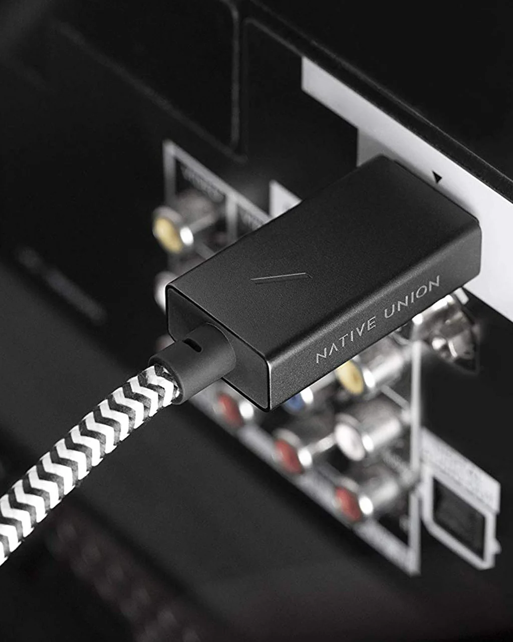 Native Union USB-C to HDMI Belt Cable 10ft - Image 5