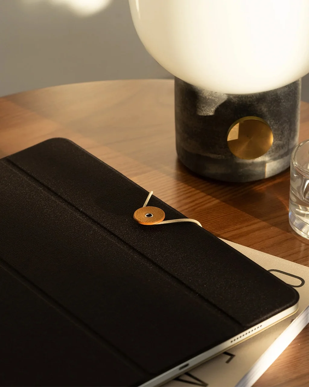 Native Union W.F.A iPad Folio - Image 10