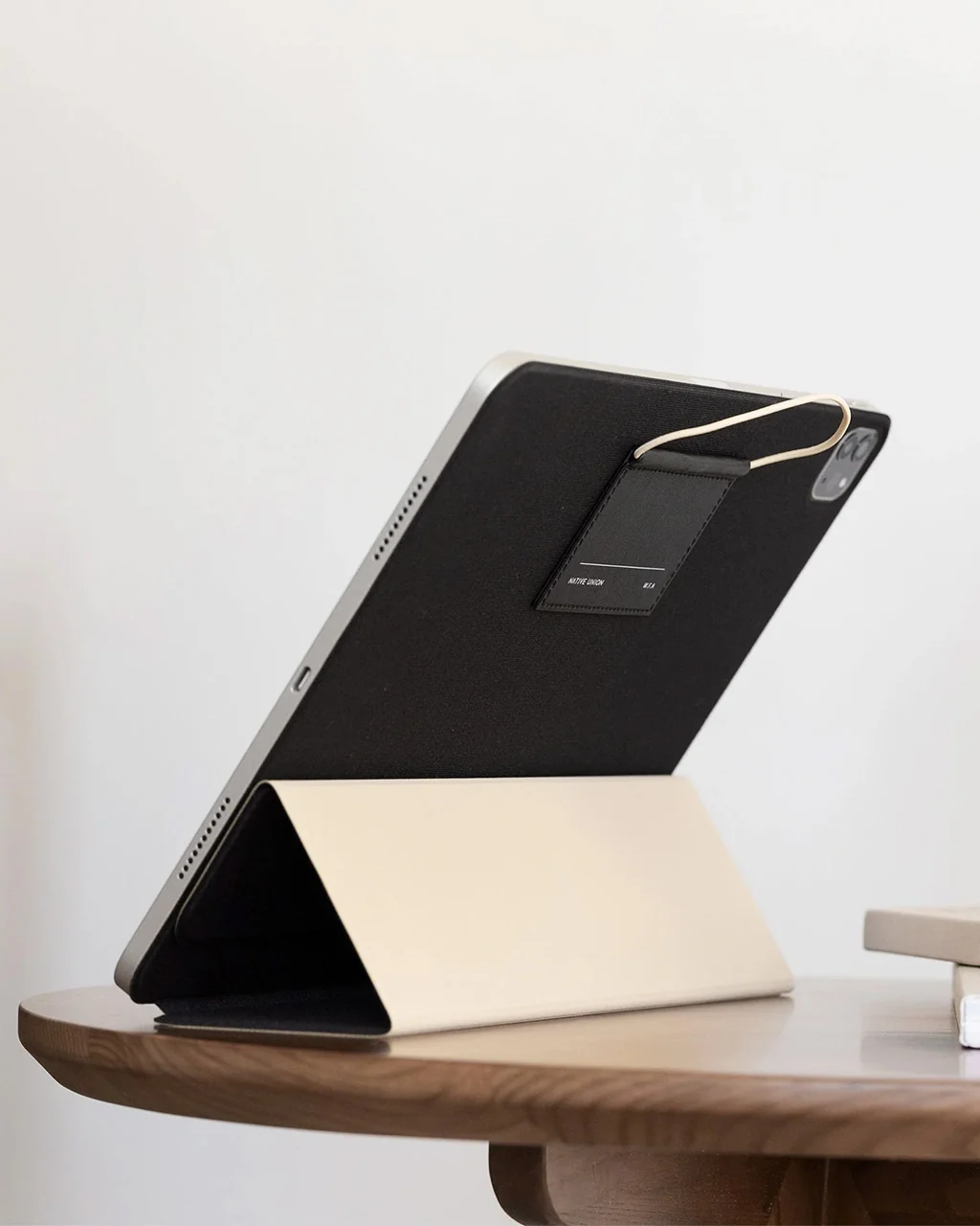 Native Union W.F.A iPad Folio - Image 6