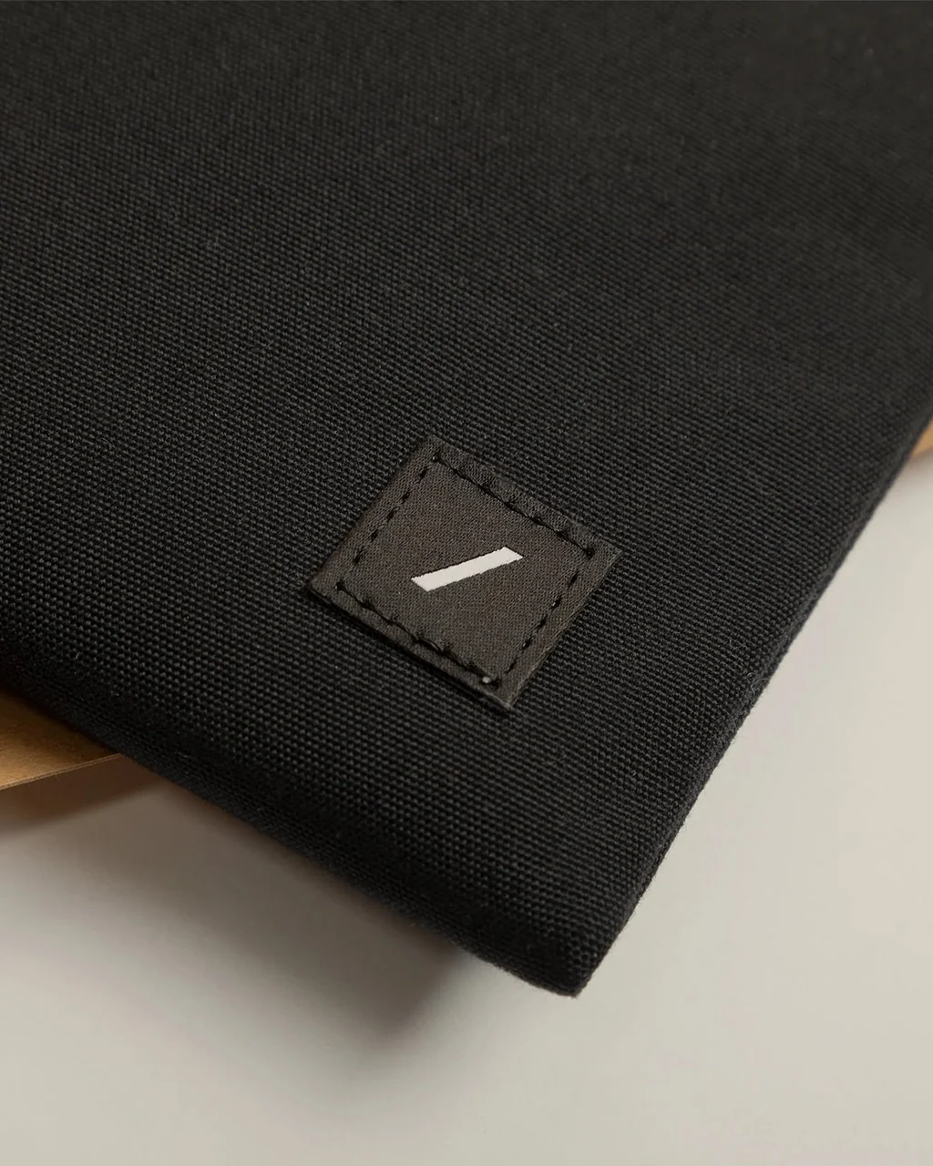 Native Union W.F.A MacBook Sleeve 14" - Image 5