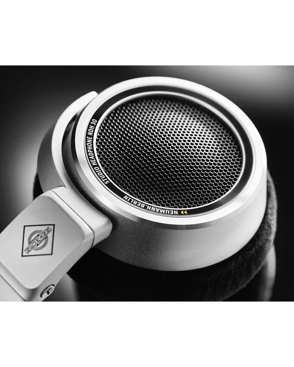 Neumann NHD 30 Premium Closed-Back Studio Headphones - Image 3