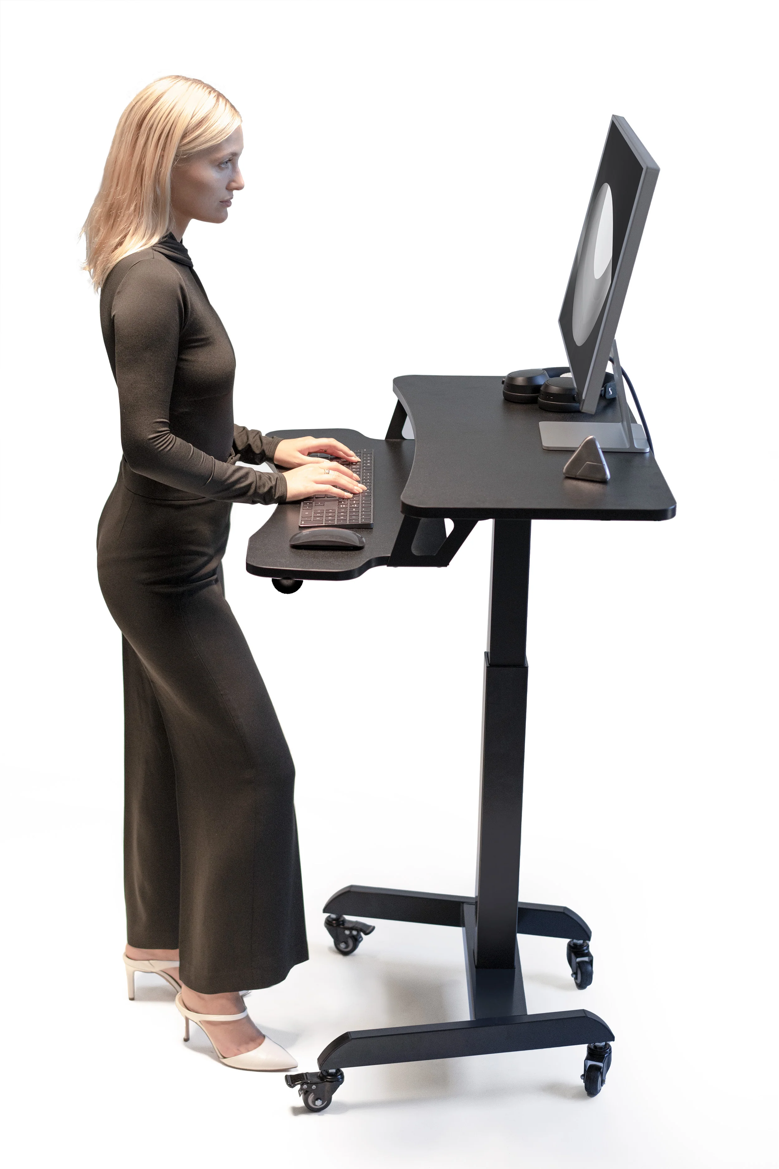 OCOMMO Mobile Auto Rise Desk with Keyboard Tray - Image 7