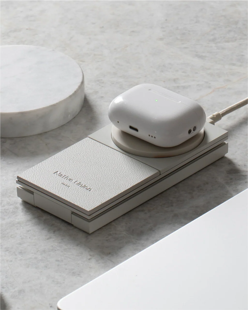 Native Union Rise 3-in-1 Magnetic Wireless Charger - Image 20