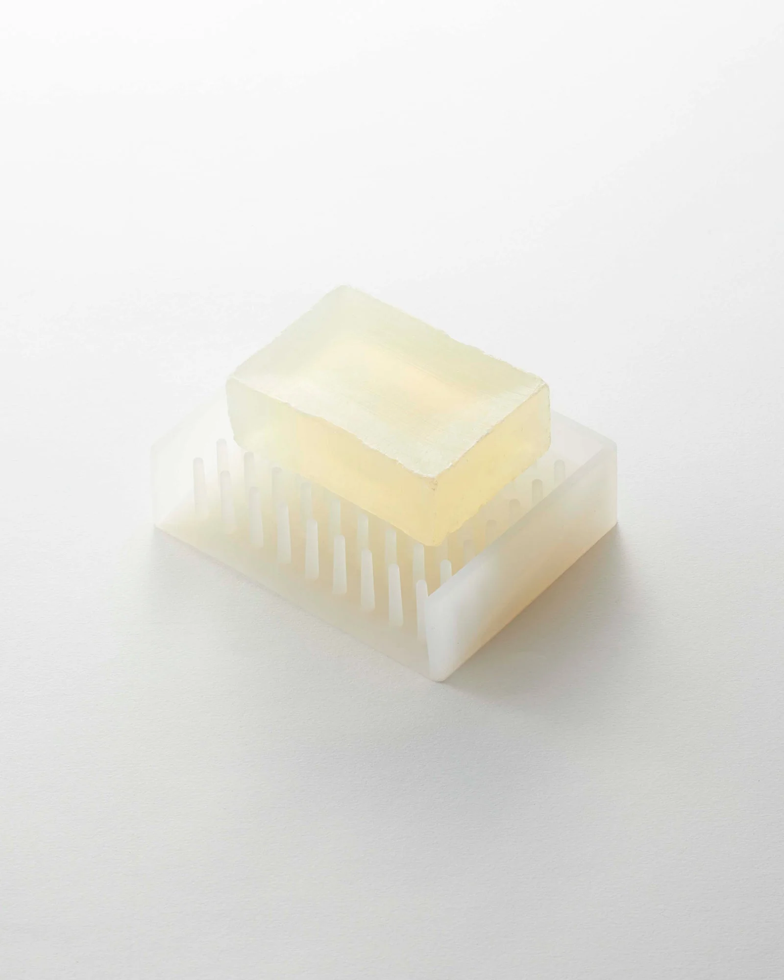 Yamazaki Home Self-Draining Soap Dish - Image 3