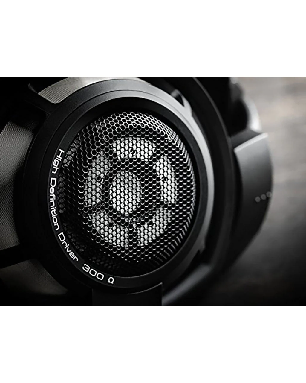 Sennheiser Audiophile HD 800 S Reference Headphone System - Image 6