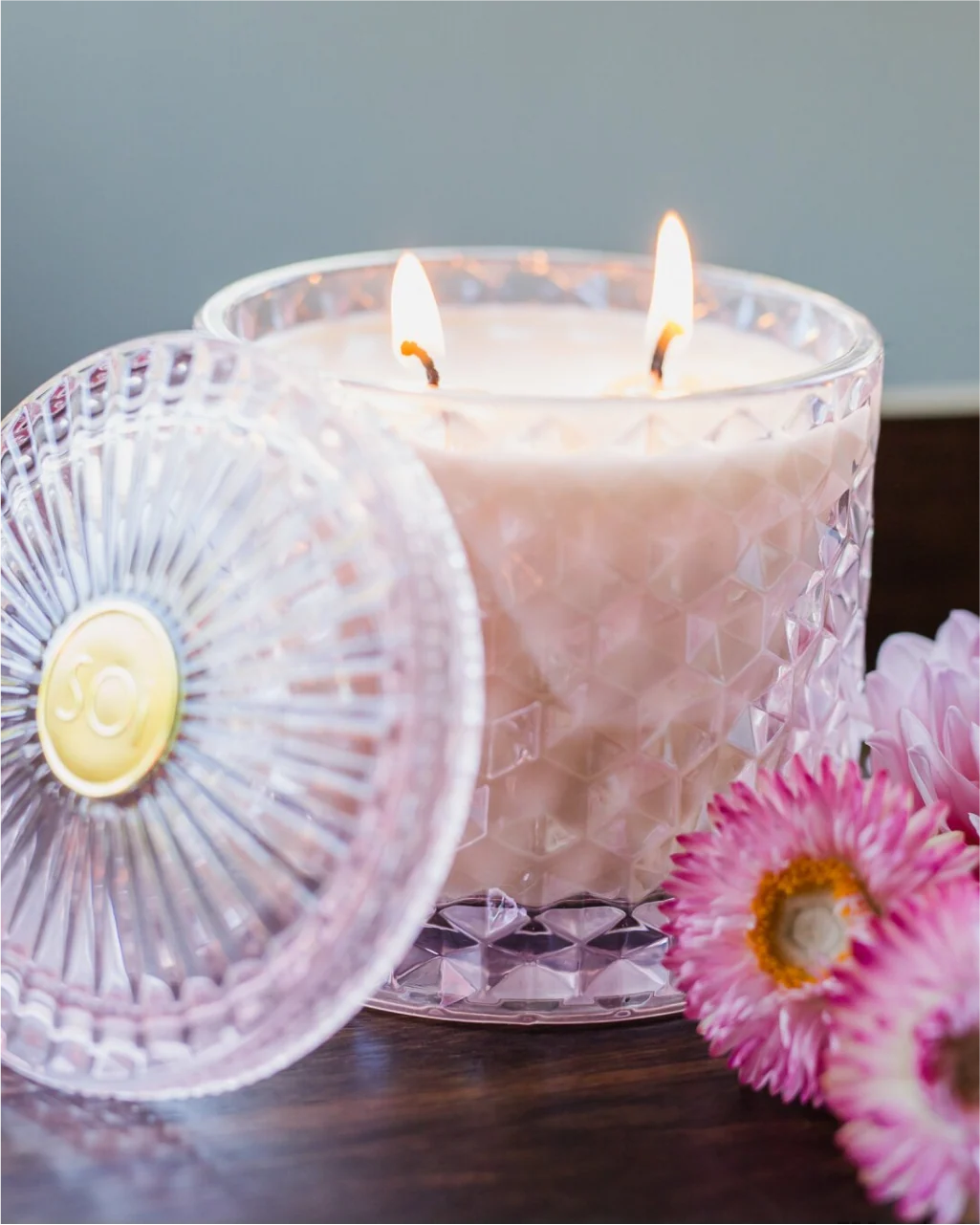 The SOi Company 15oz Shimmer Candle 2 Wick - Image 4
