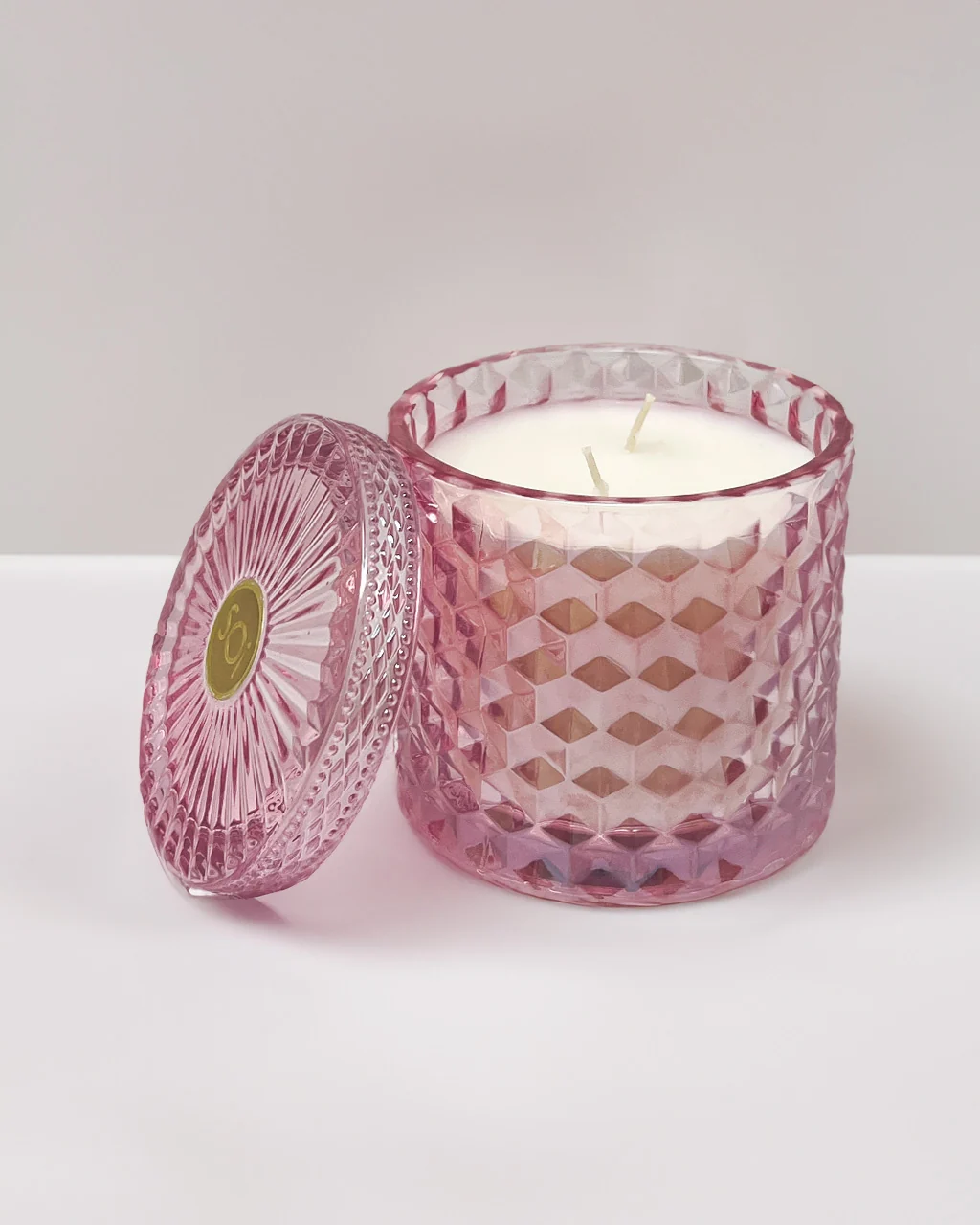 The SOi Company Limited Edition Shimmer Candle - 15oz - Image 3