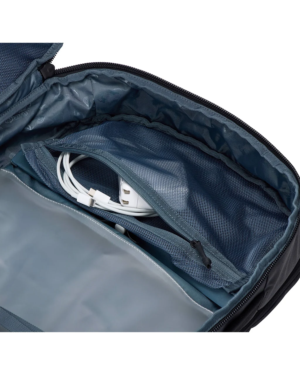 Thule Aion Backpack 40L - Image 3