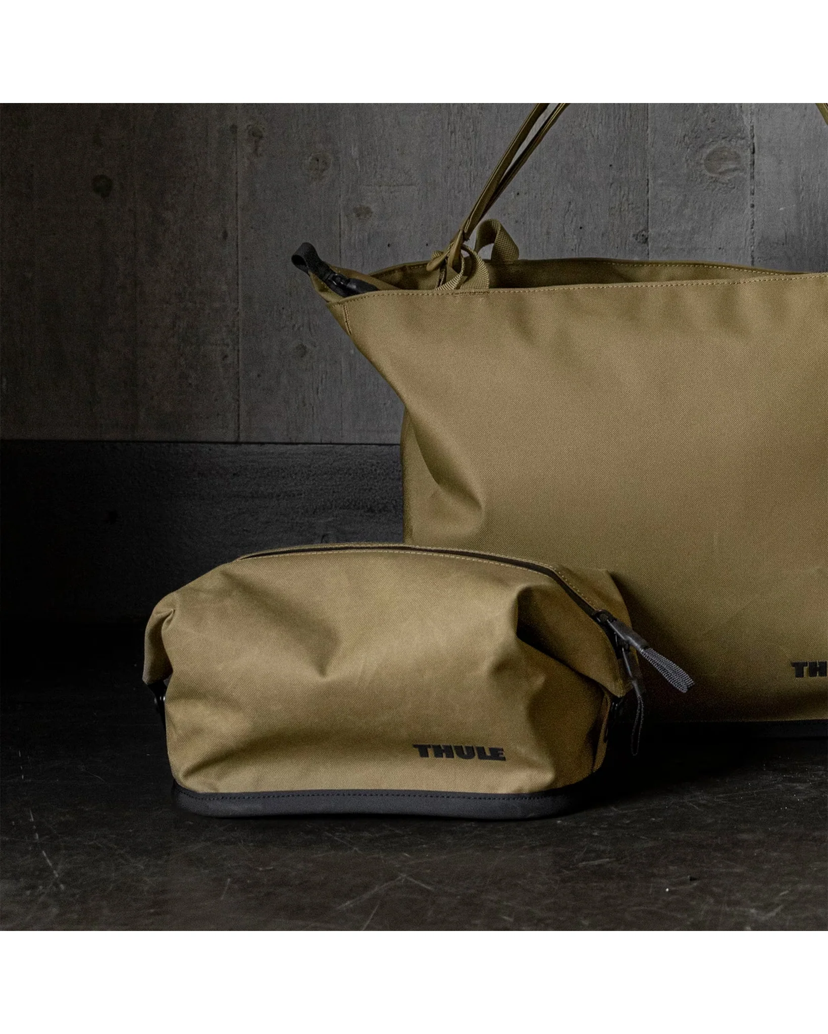 THULE Aion Toiletry Bag - Image 13