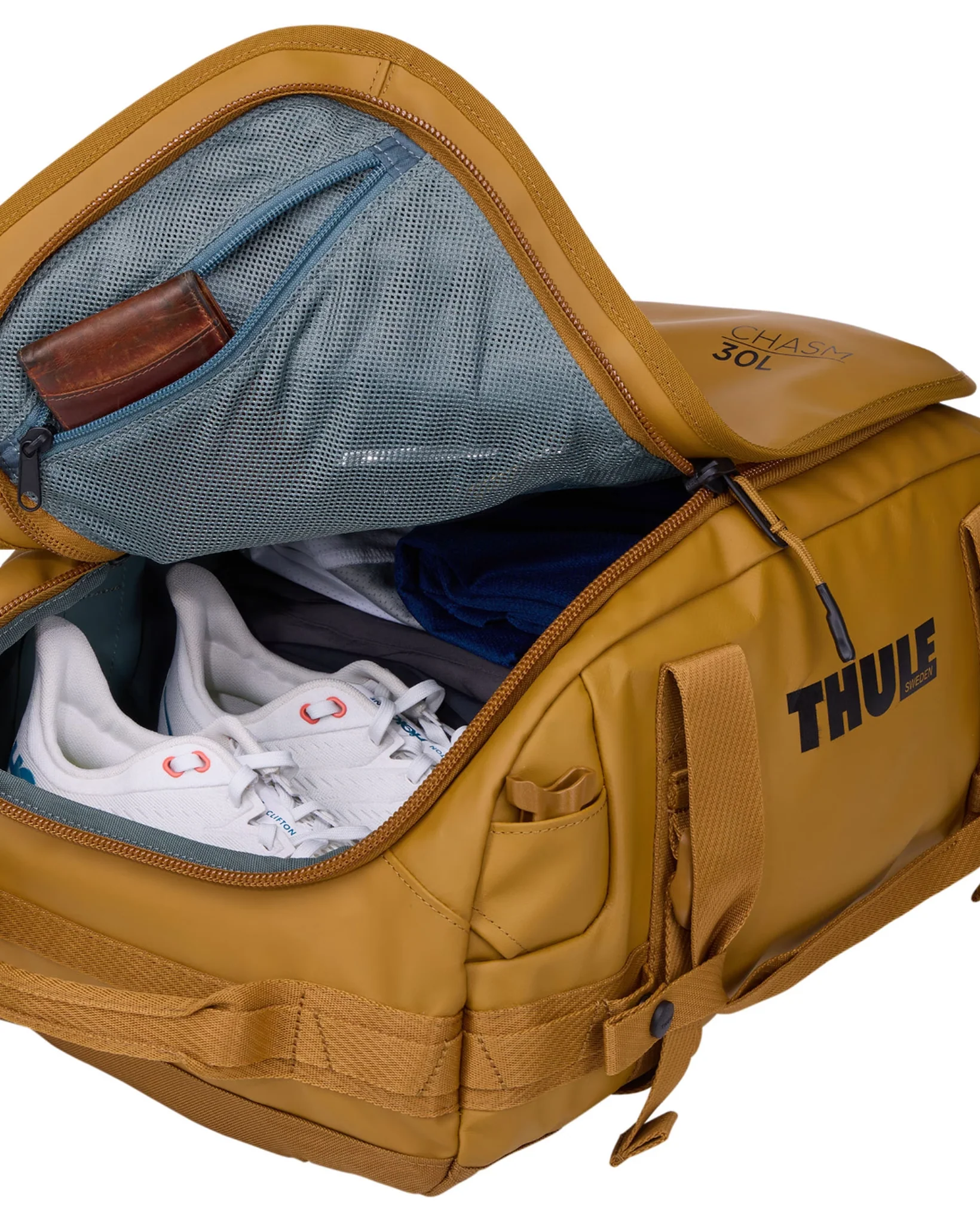Thule Chasm 30L Duffel Bag - Image 29