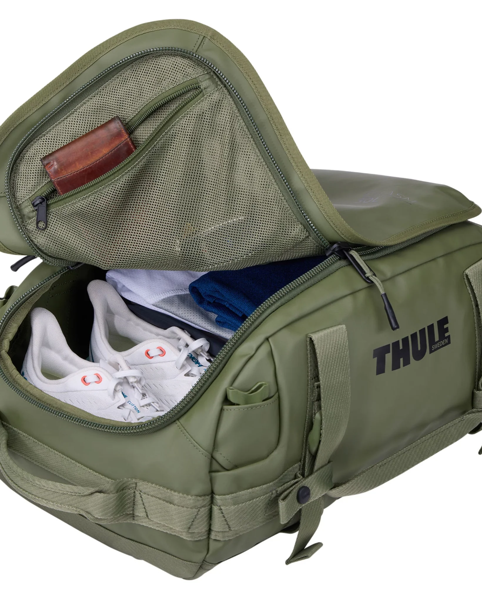 Thule Chasm 30L Duffel Bag - Image 40