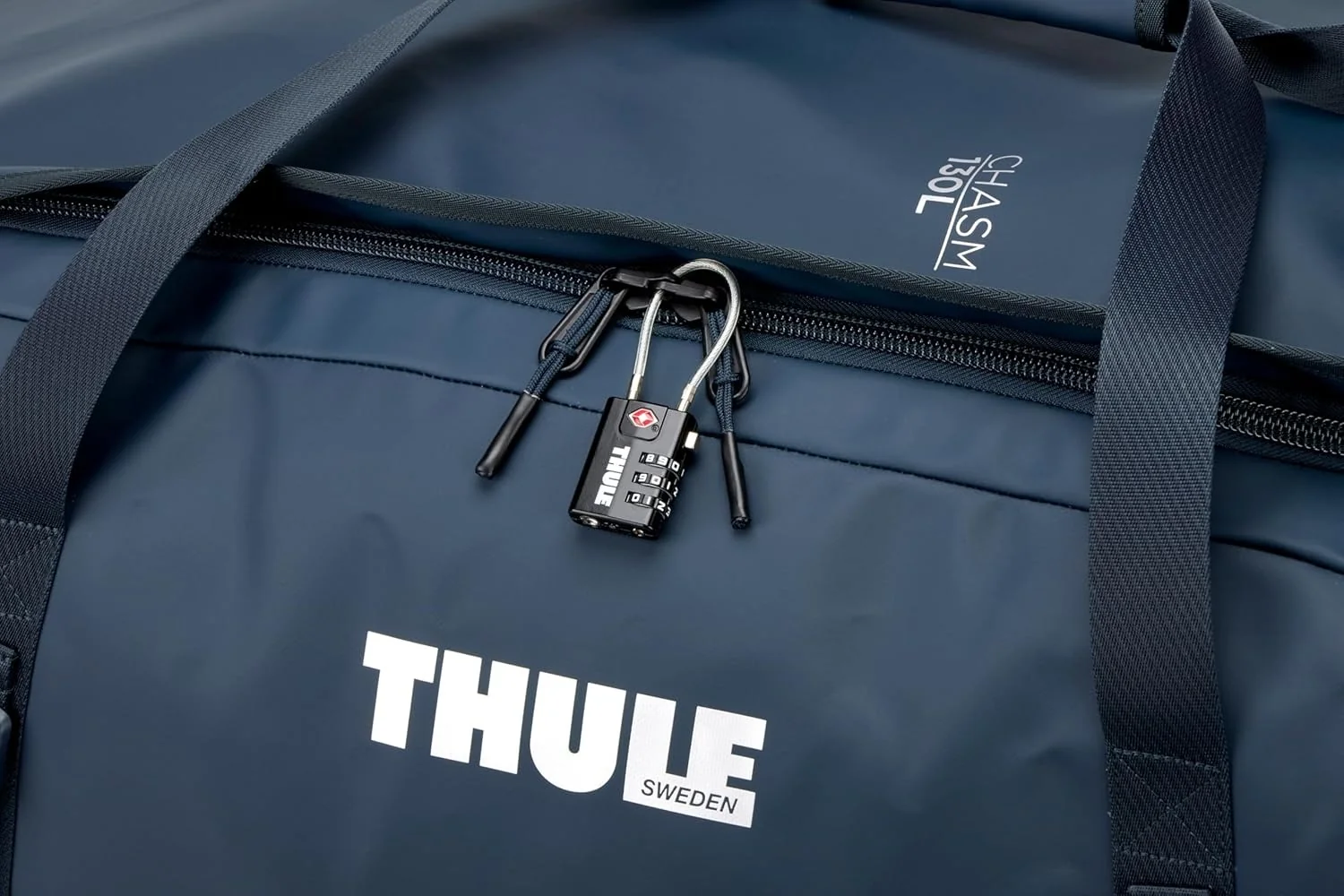 Thule Chasm Duffel Bag - Image 14