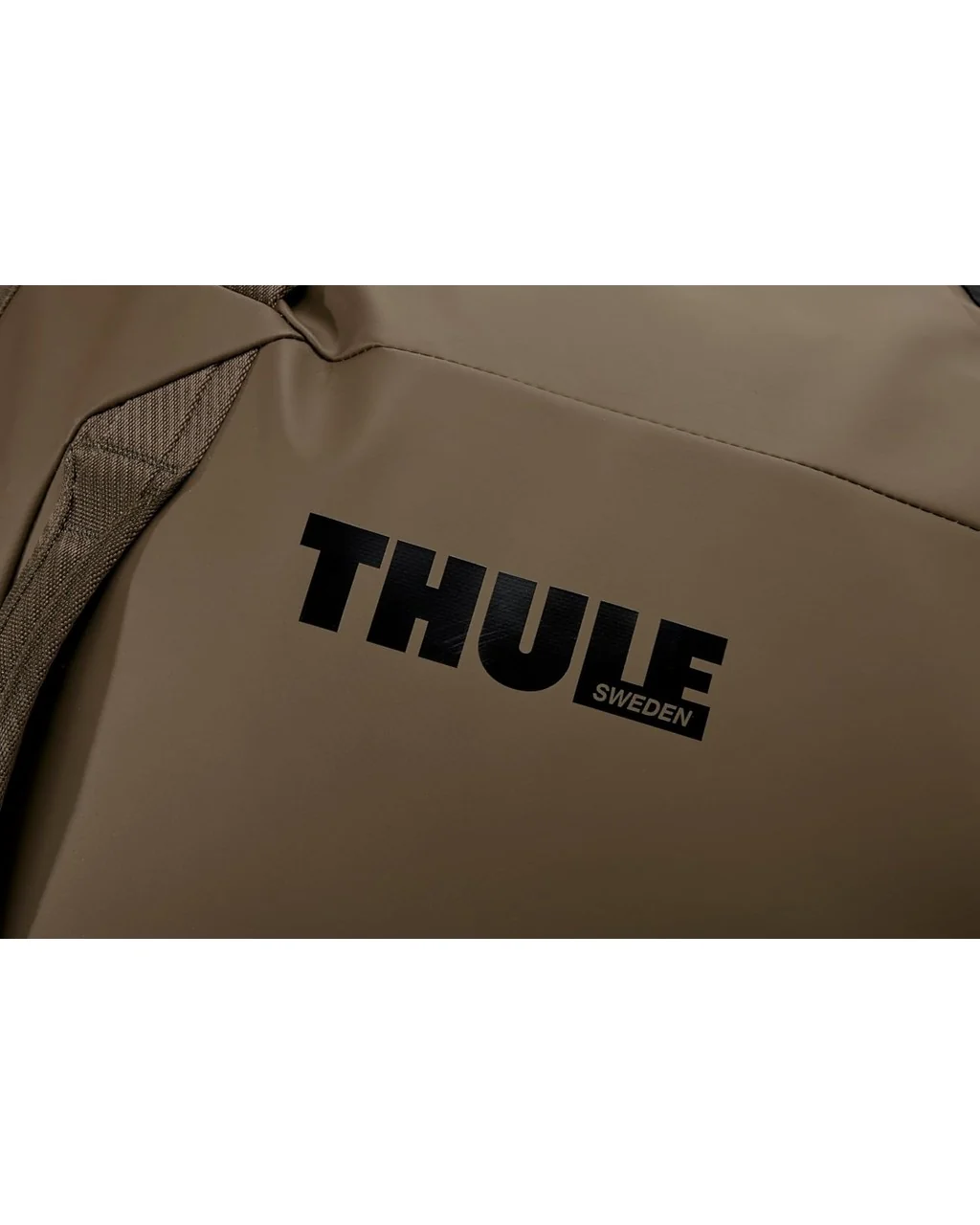 Thule Chasm Wheeled Duffel Bag - Image 10