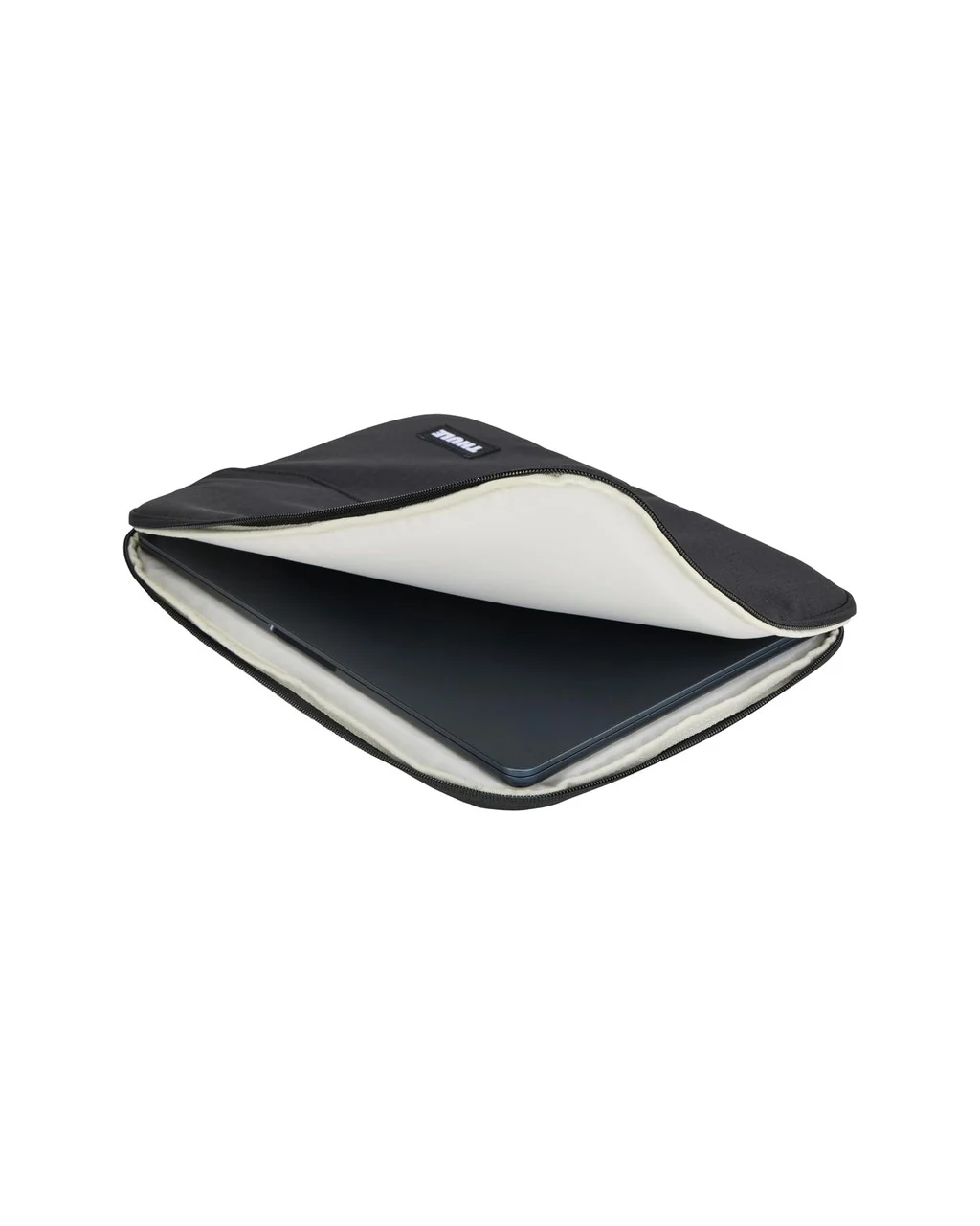 Thule Lithos MacBook Sleeve - Image 19